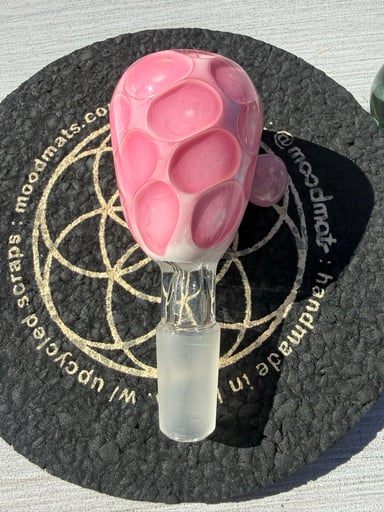 Preview pic of Pink Worked 14mm Slide Bowl