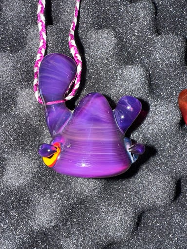 Preview pic of Royal Jelly Lerk Pendant w free matching lace