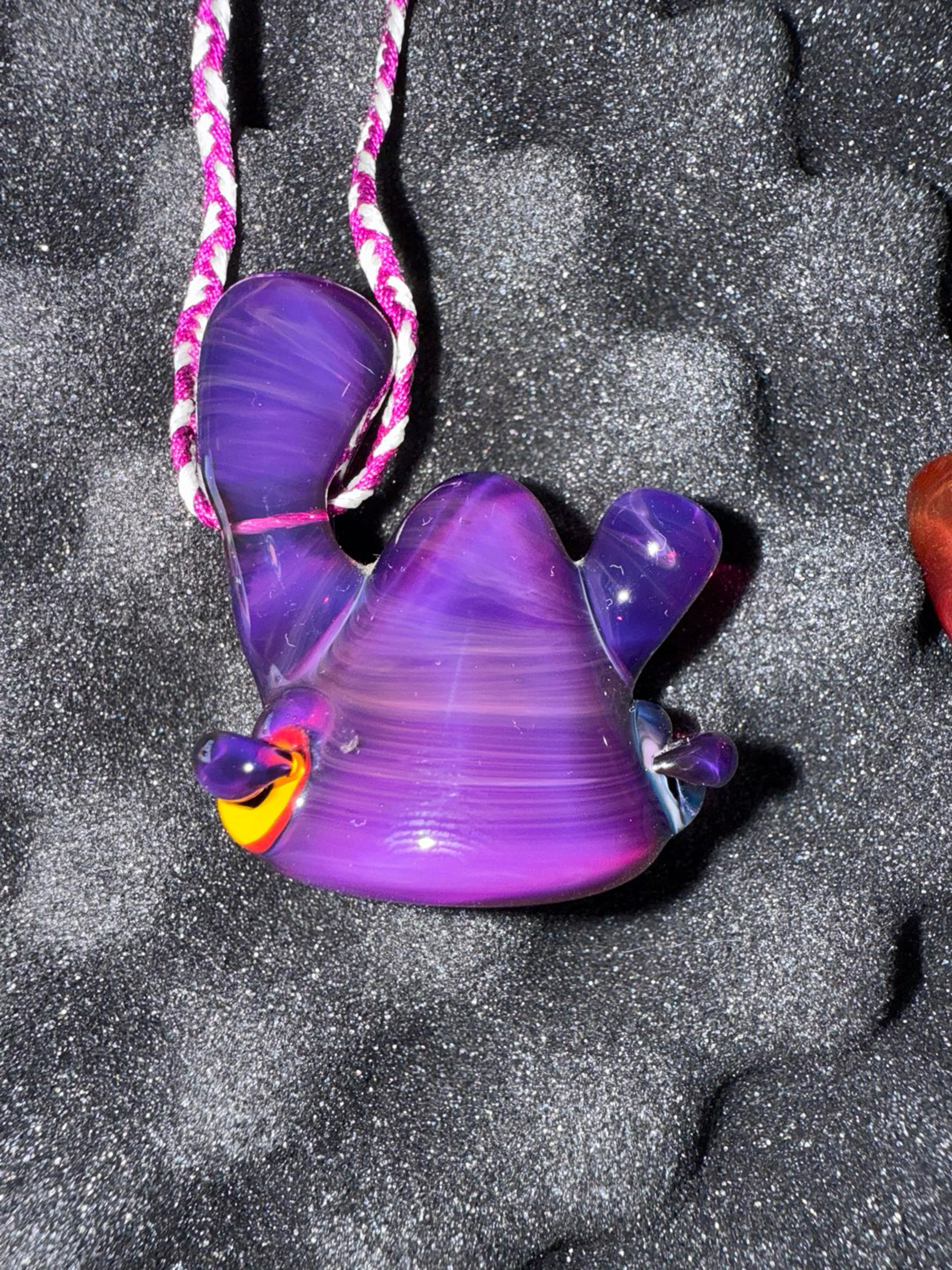 Preview pic of Royal Jelly Lerk Pendant w free matching lace