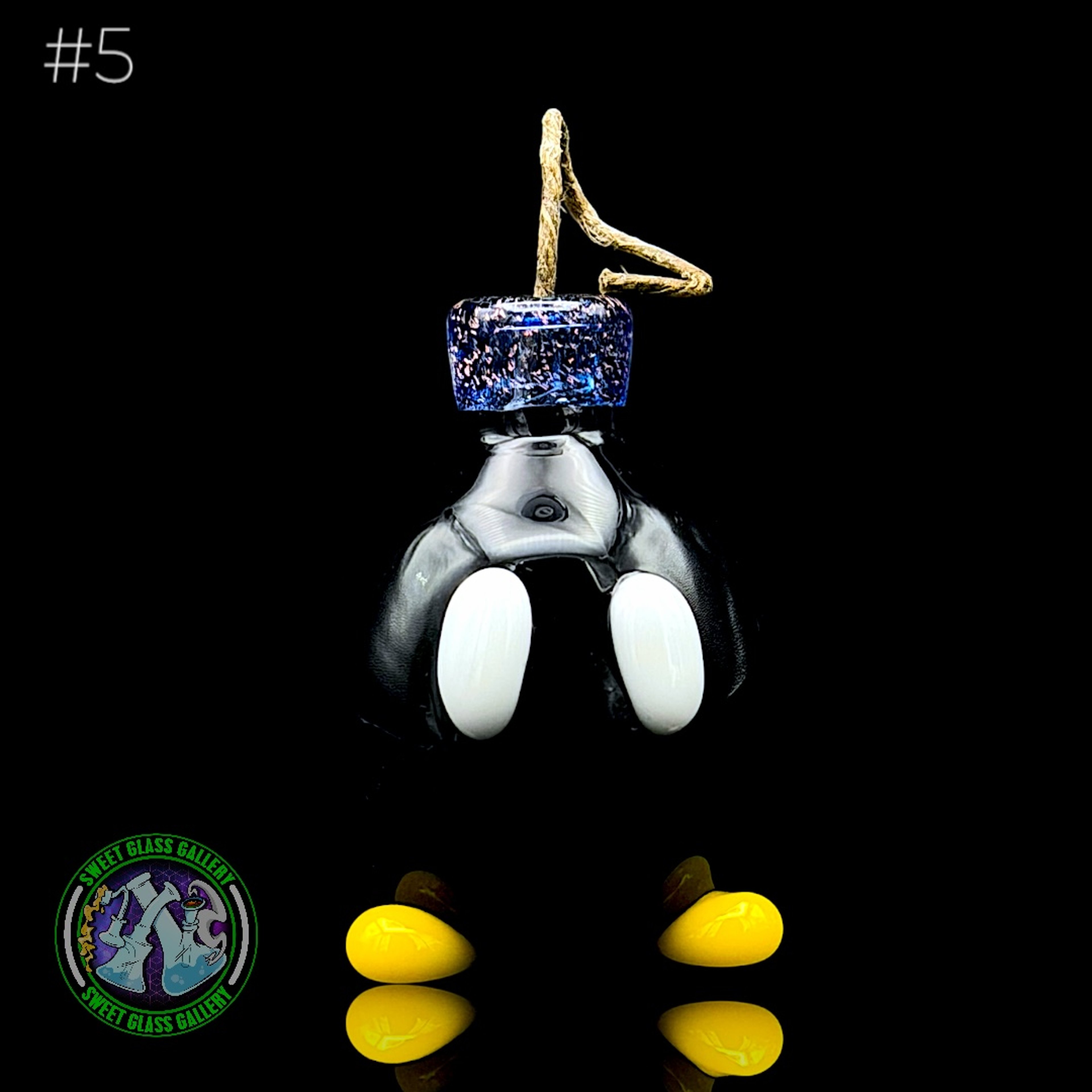 Preview pic of Sandberg Glass - Bob-omb - Hemp Wick Holder #5