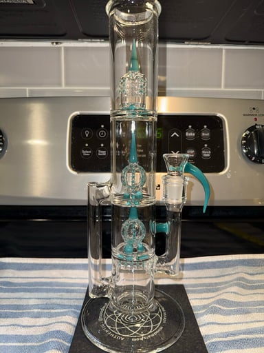 Preview pic of Hologram Glass 18mm Treecycler