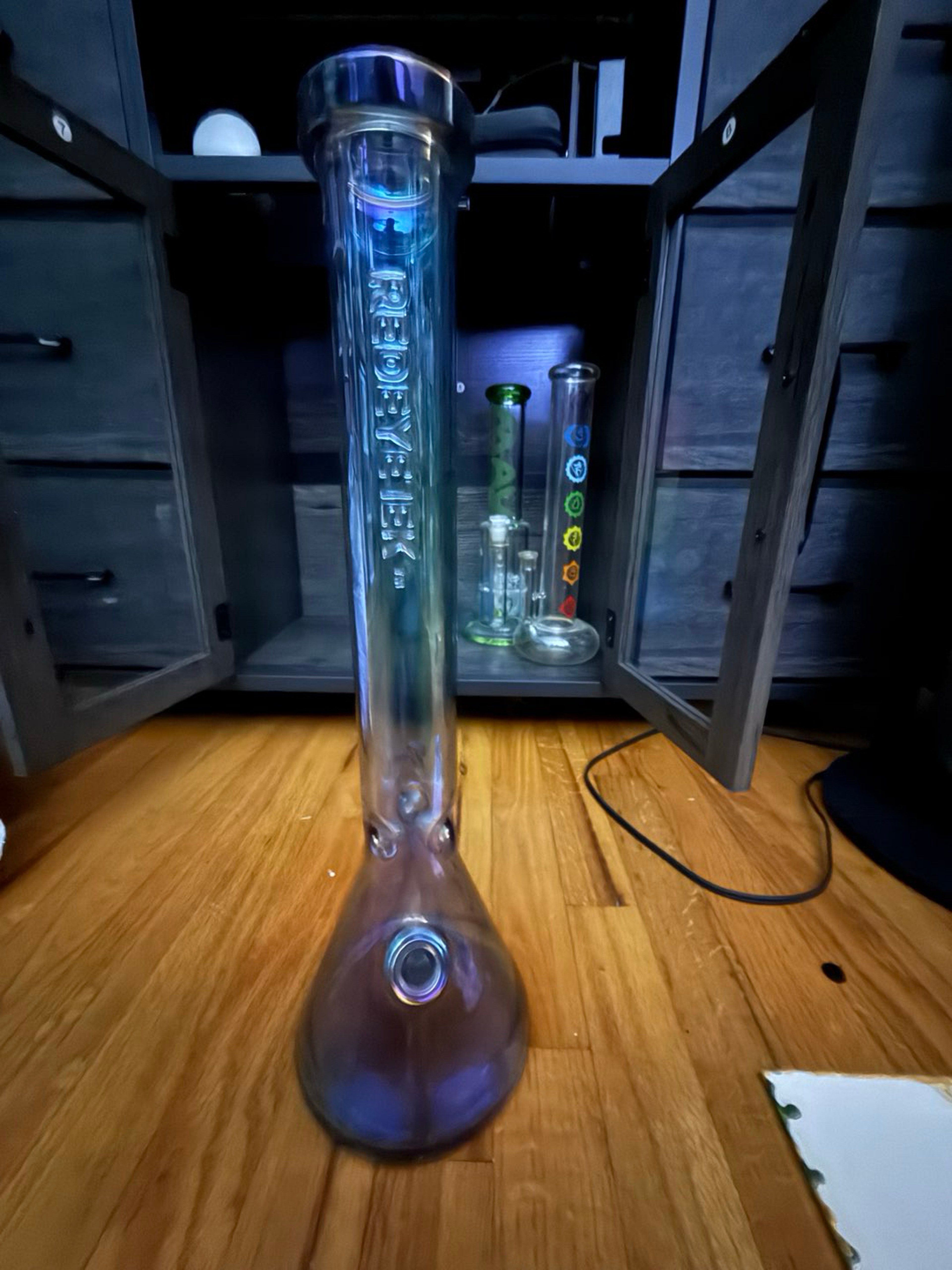 Preview pic of Red Eye Tek Terminator Water Pipe (No Bowl Piece)