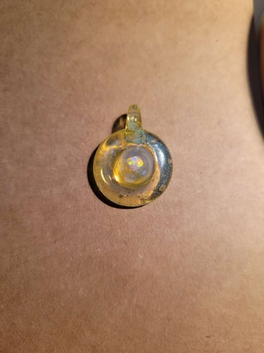 Preview pic of Opal pendant