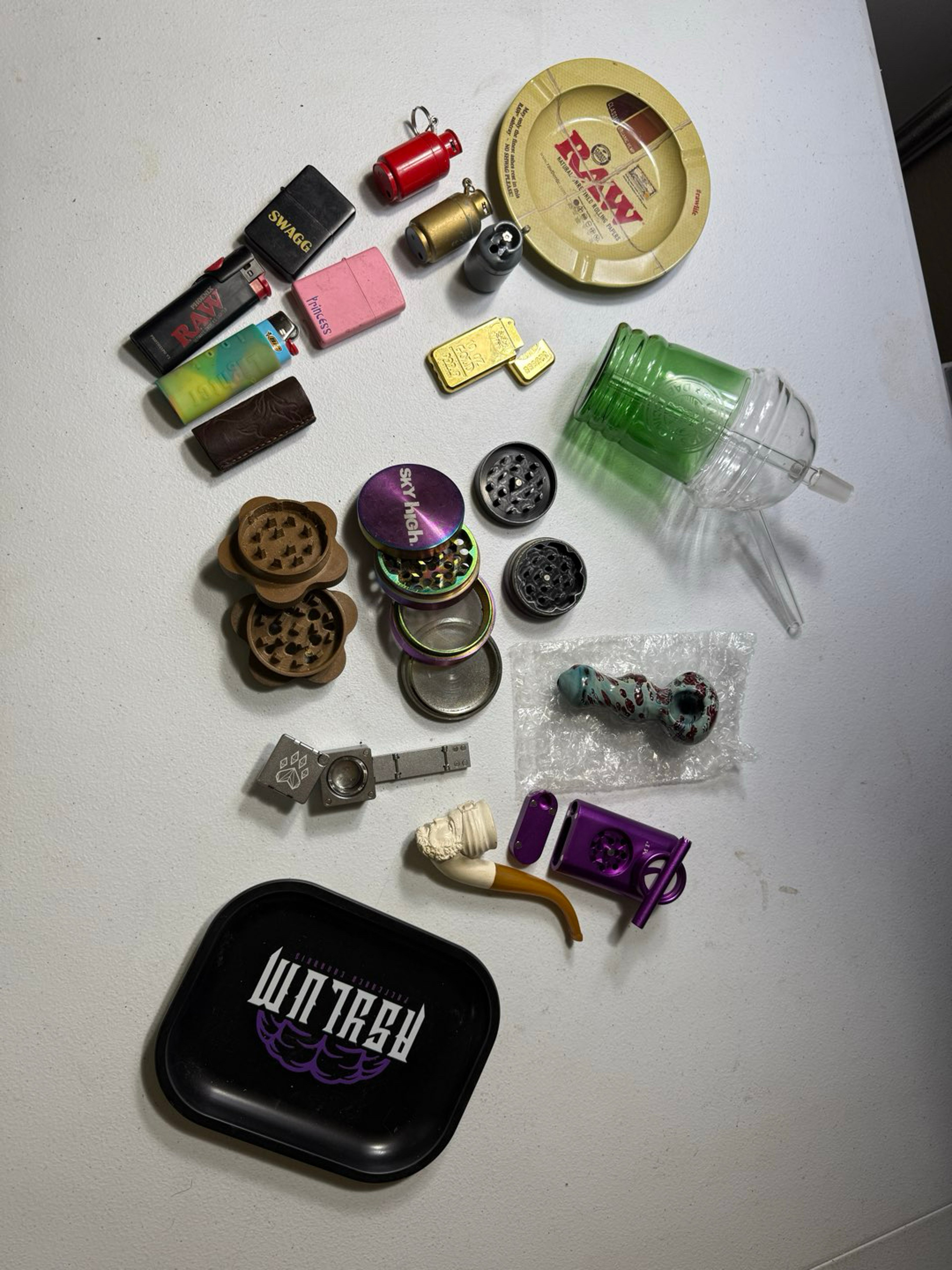 ACCESSORIES LOT image 0