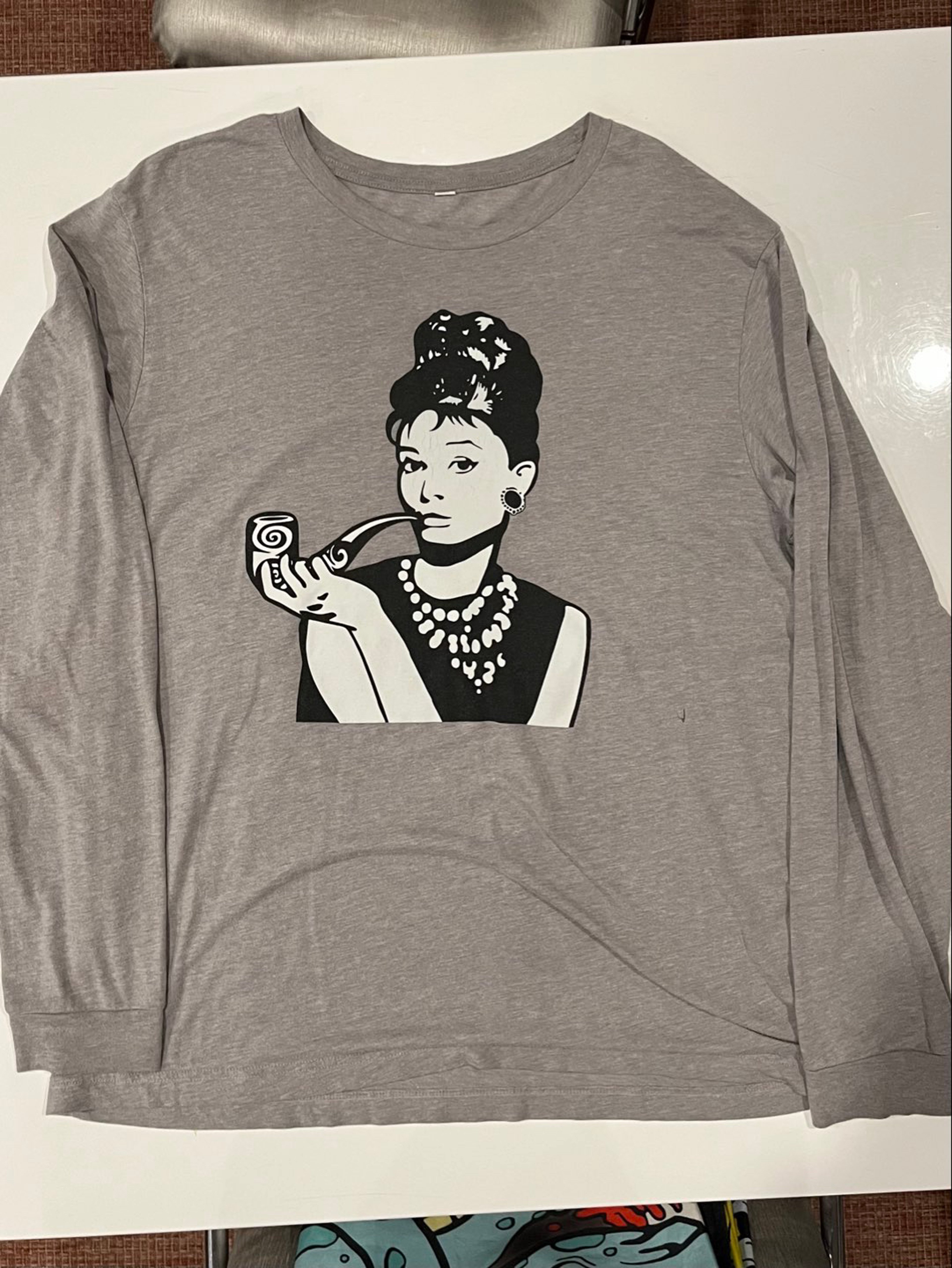 Preview pic of XL Audrey Hepburn Longsleeve Shirt by Slinger