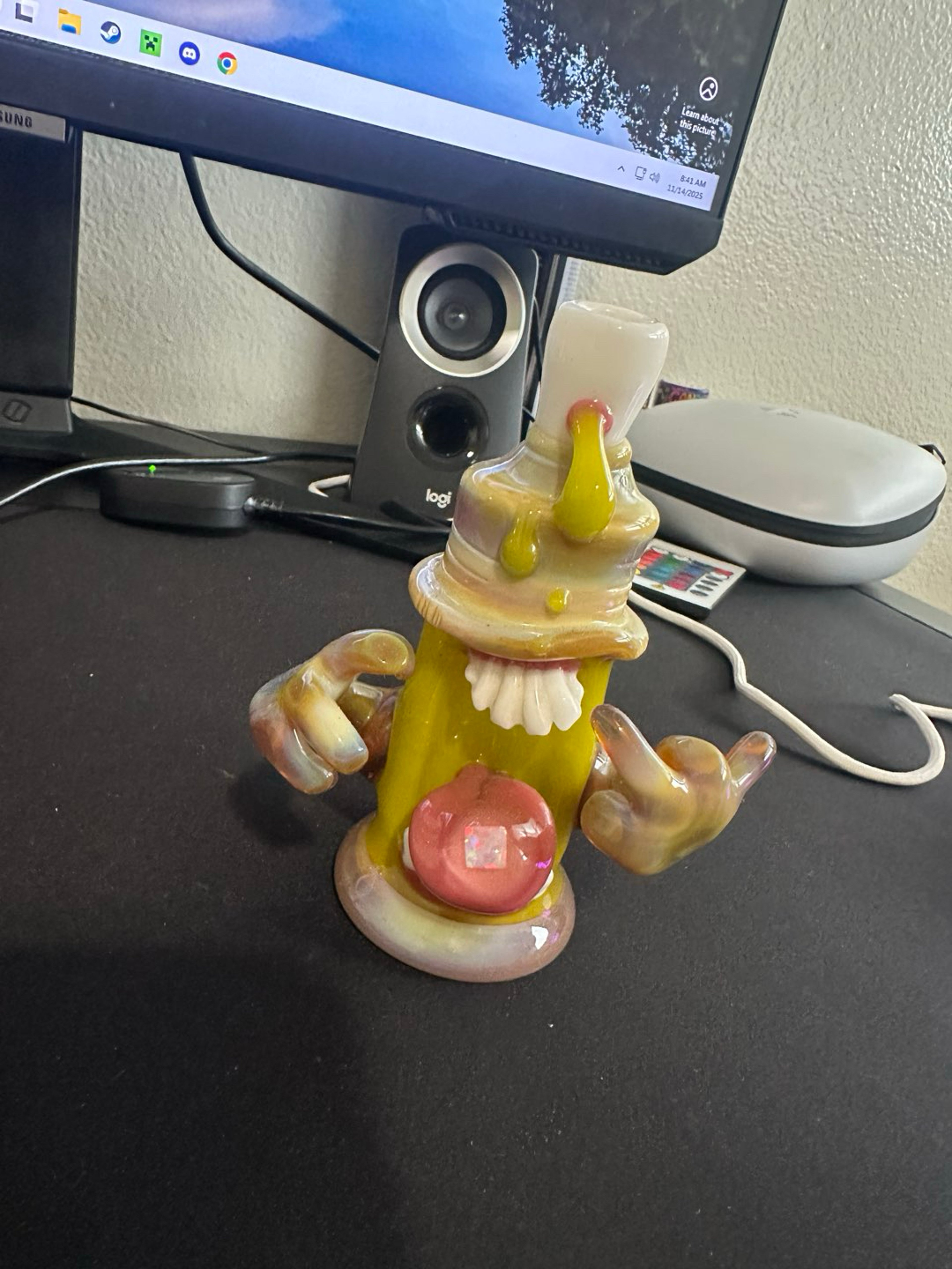 2021 glasshole image 0