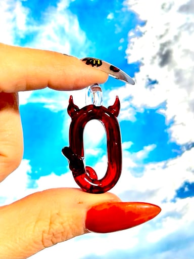 Preview pic of Devil link pendant