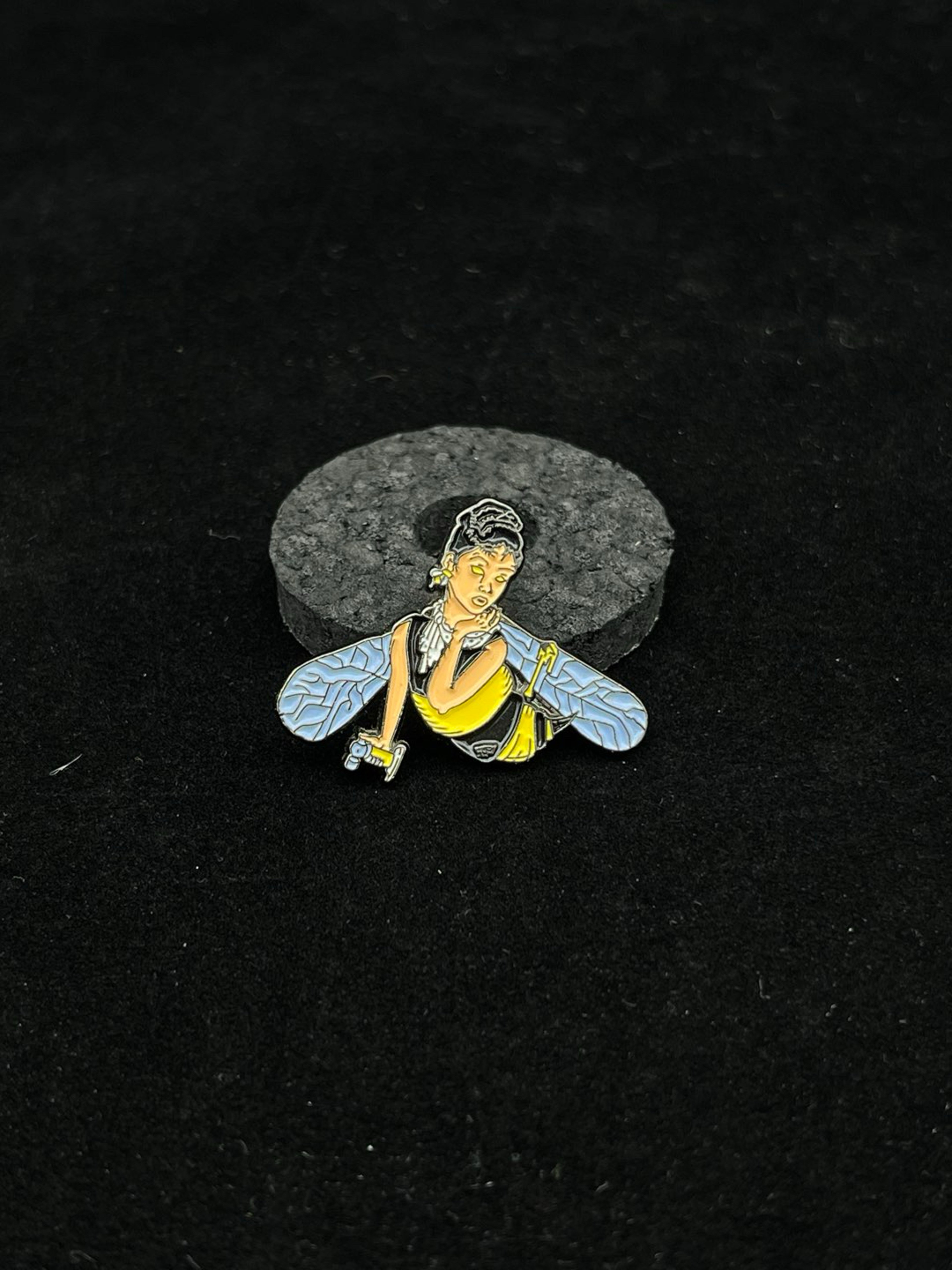 Audrey Bee Pin by Aaron Brooks image 0