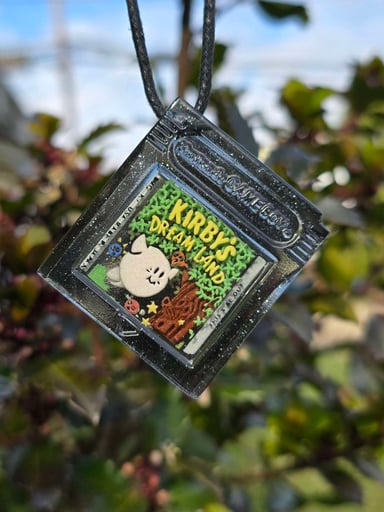 Preview pic of Kirby's Dreamland Gameboy Cartridge Glow Pendant