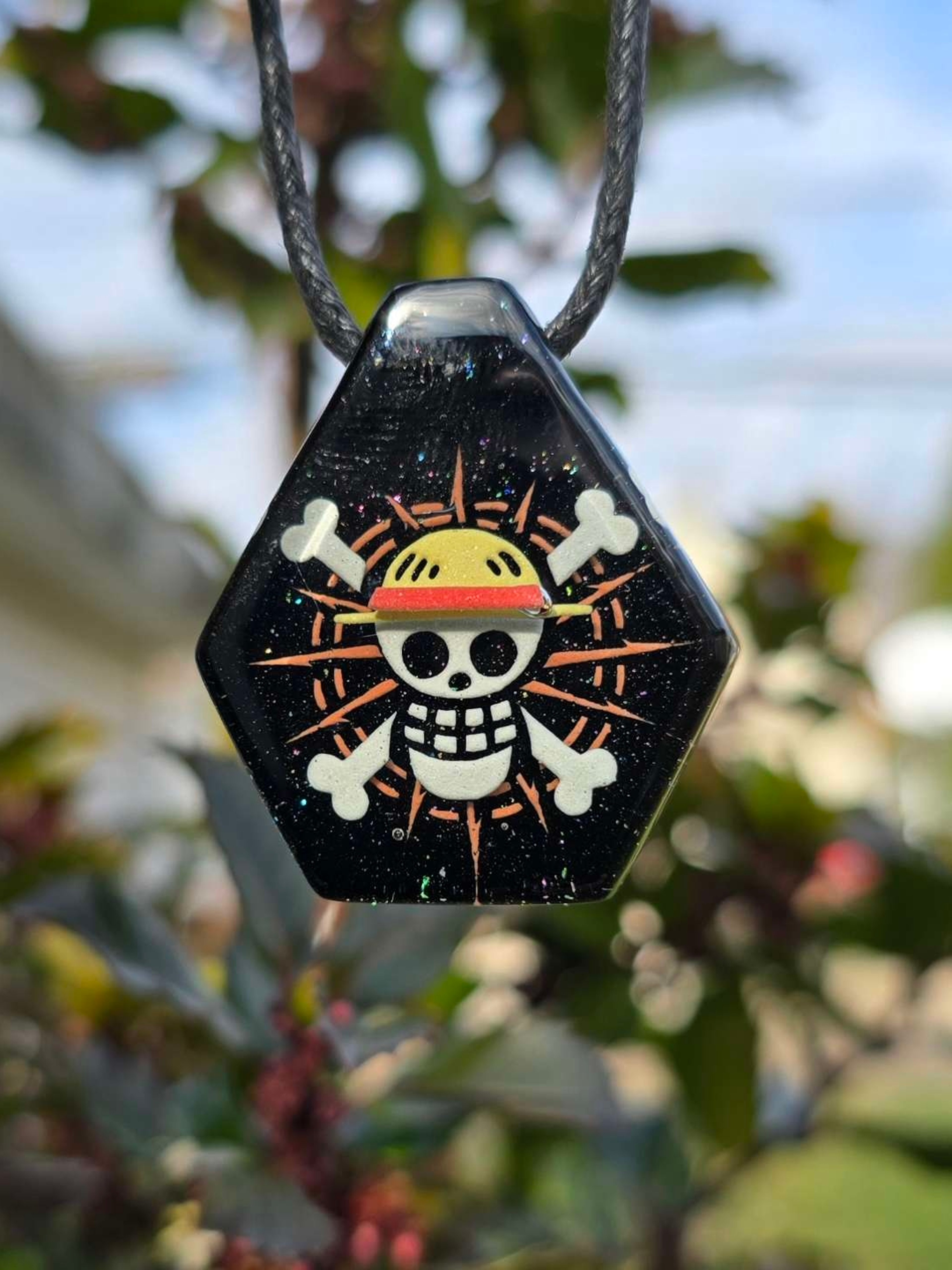 Preview pic of Seconds One Piece Jolly Roger Layered Glow Pendant
