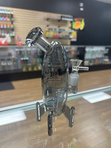 Preview pic of Grey rocket water pipe!