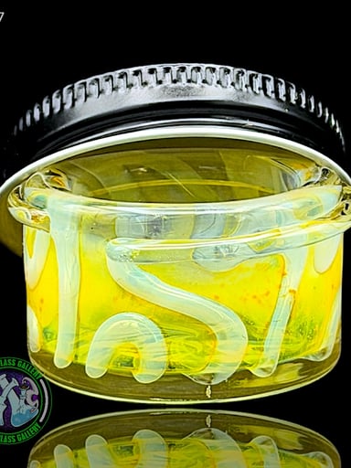 Preview pic of Ben’s Glass Art - Baller Jar #17 - Fume