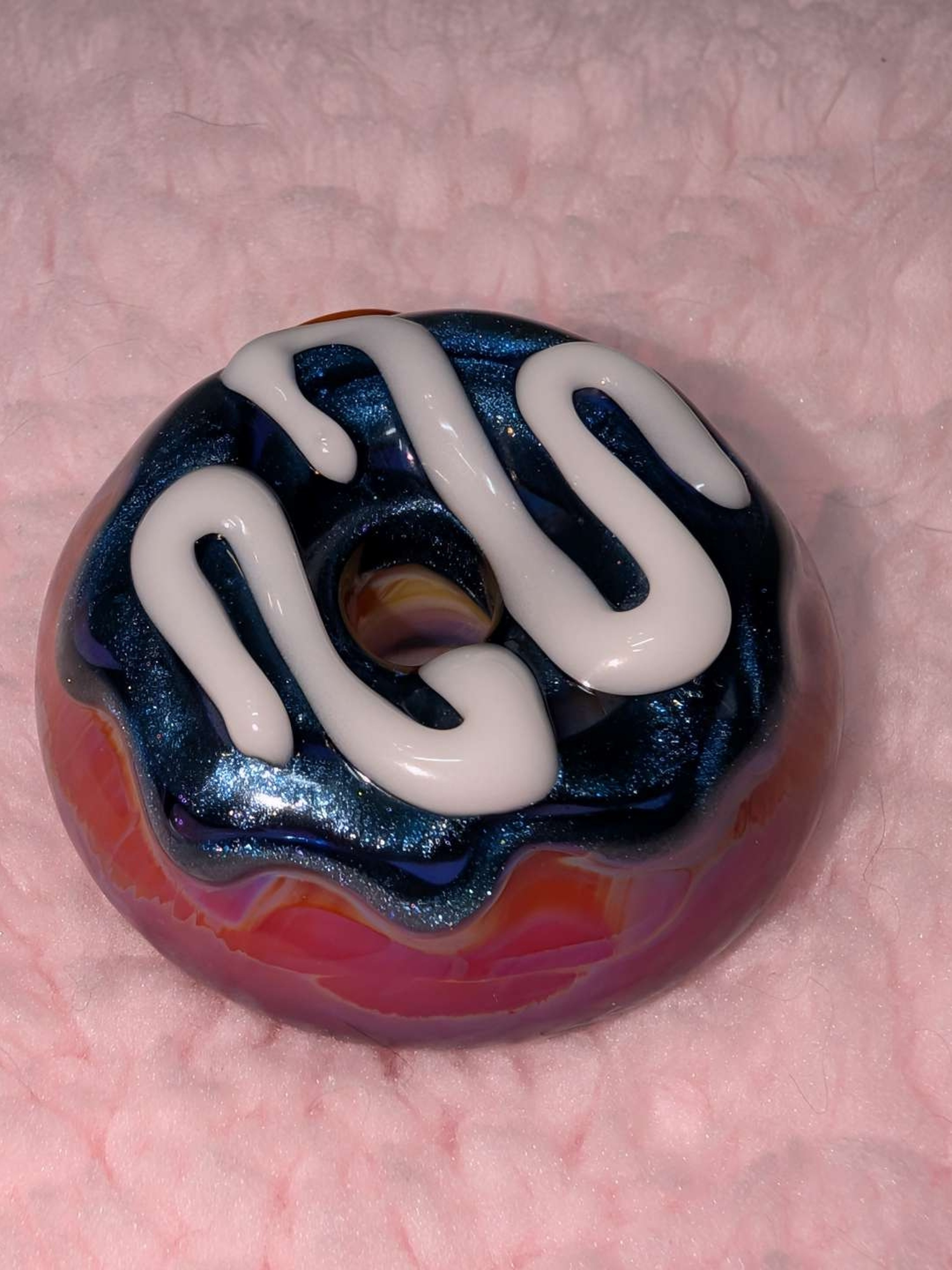 Preview pic of KGB Glass 2014 very rare electric blue velvet color (punty/pontil scar by artist see last pic)