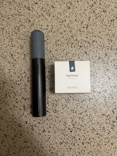 Preview pic of Puffco pivot w/ extra silicone top