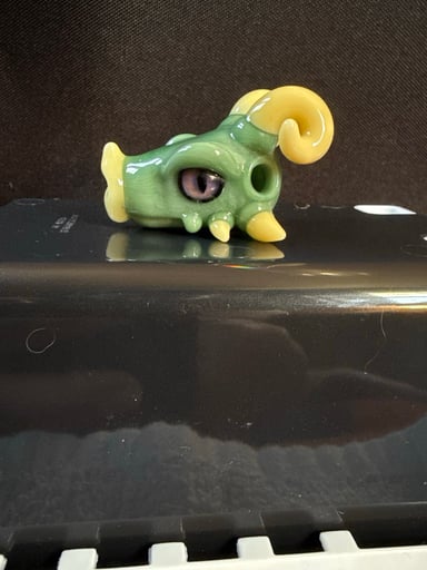 Preview pic of Dragon pendant