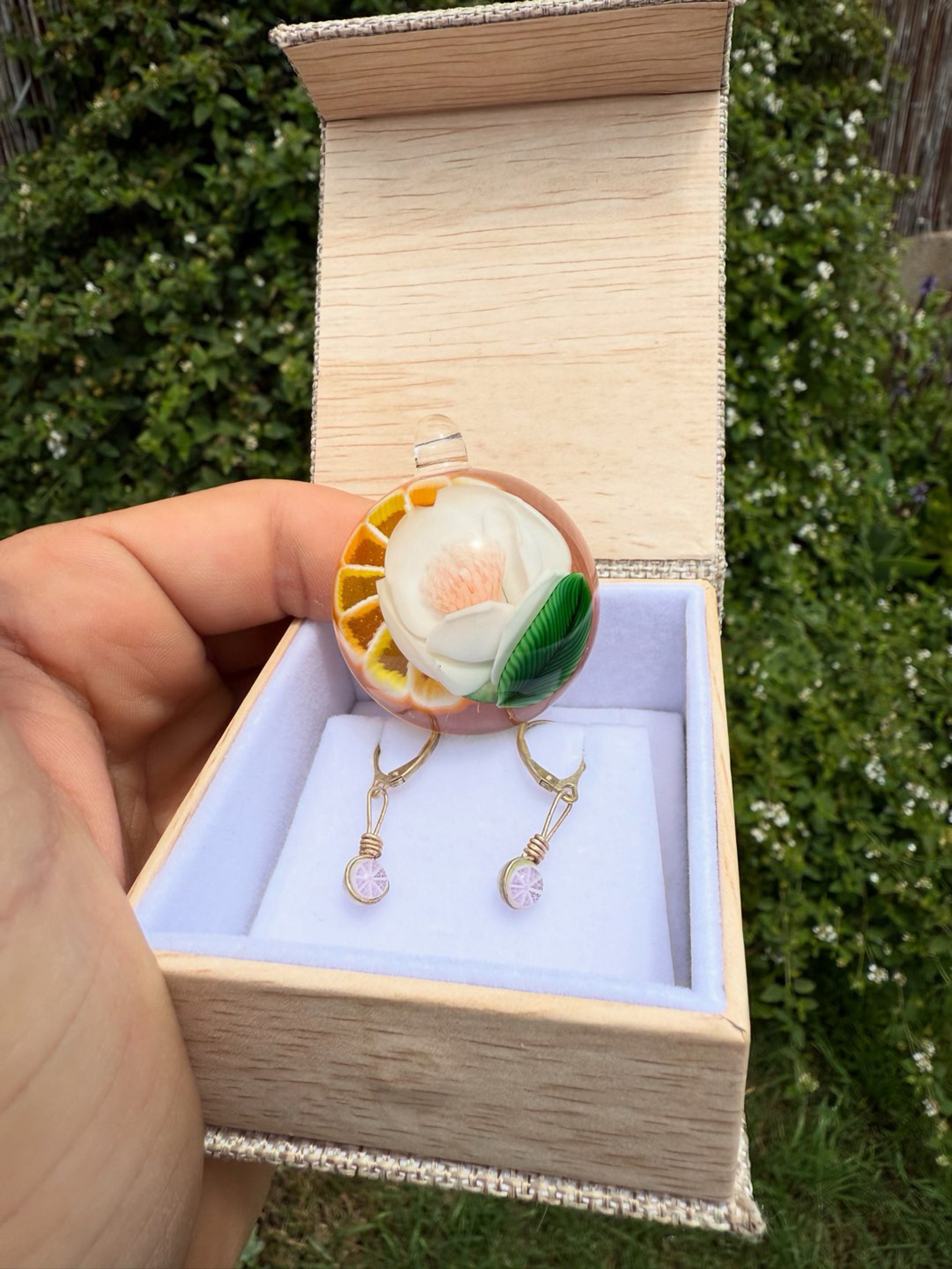 Preview pic of Lyons x Delong Pendant