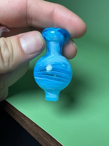 Preview pic of Directional Carb Cap nice shape and color good function