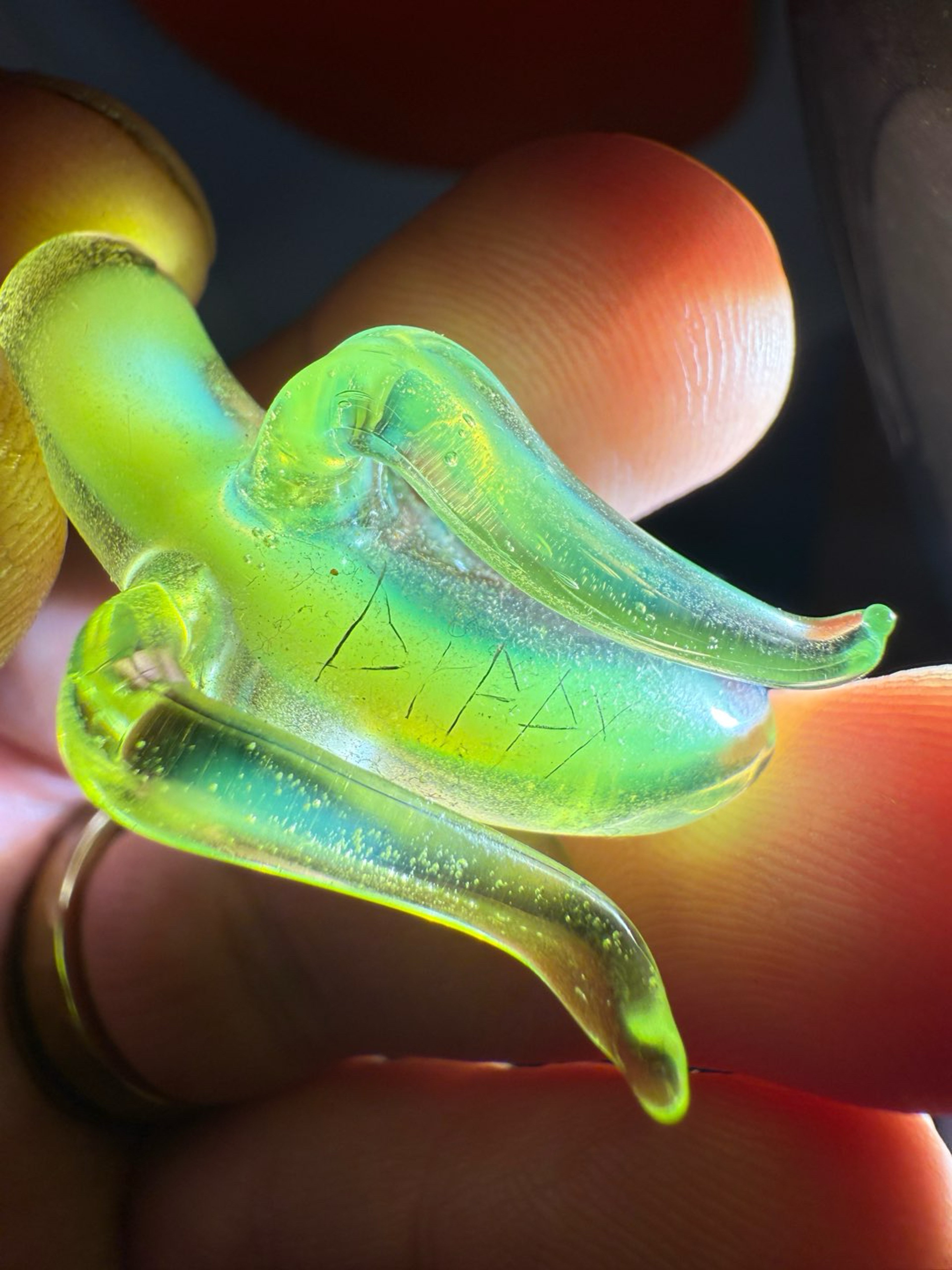 Dippy glass banana pendy image 0