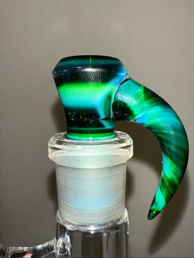 Preview pic of Green Money Shamby