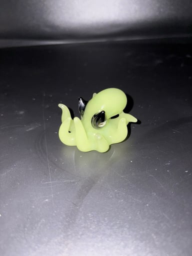 Preview pic of Octopus pendy