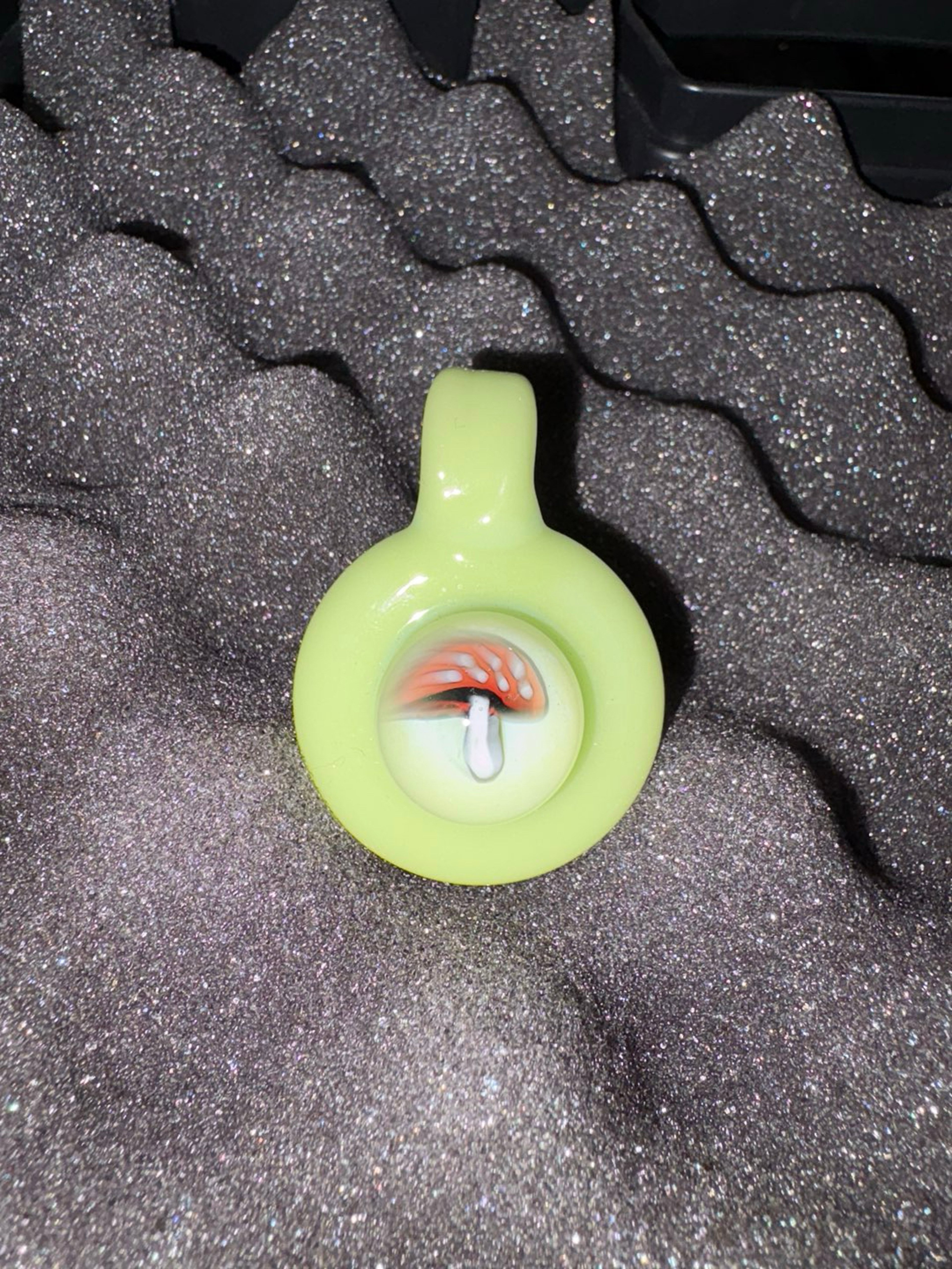 Mushroom pendy image 0