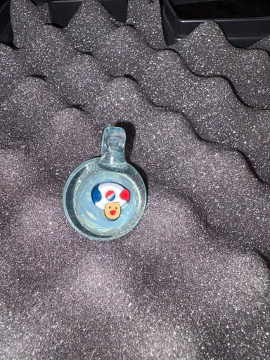 Preview pic of Toadstool pendy