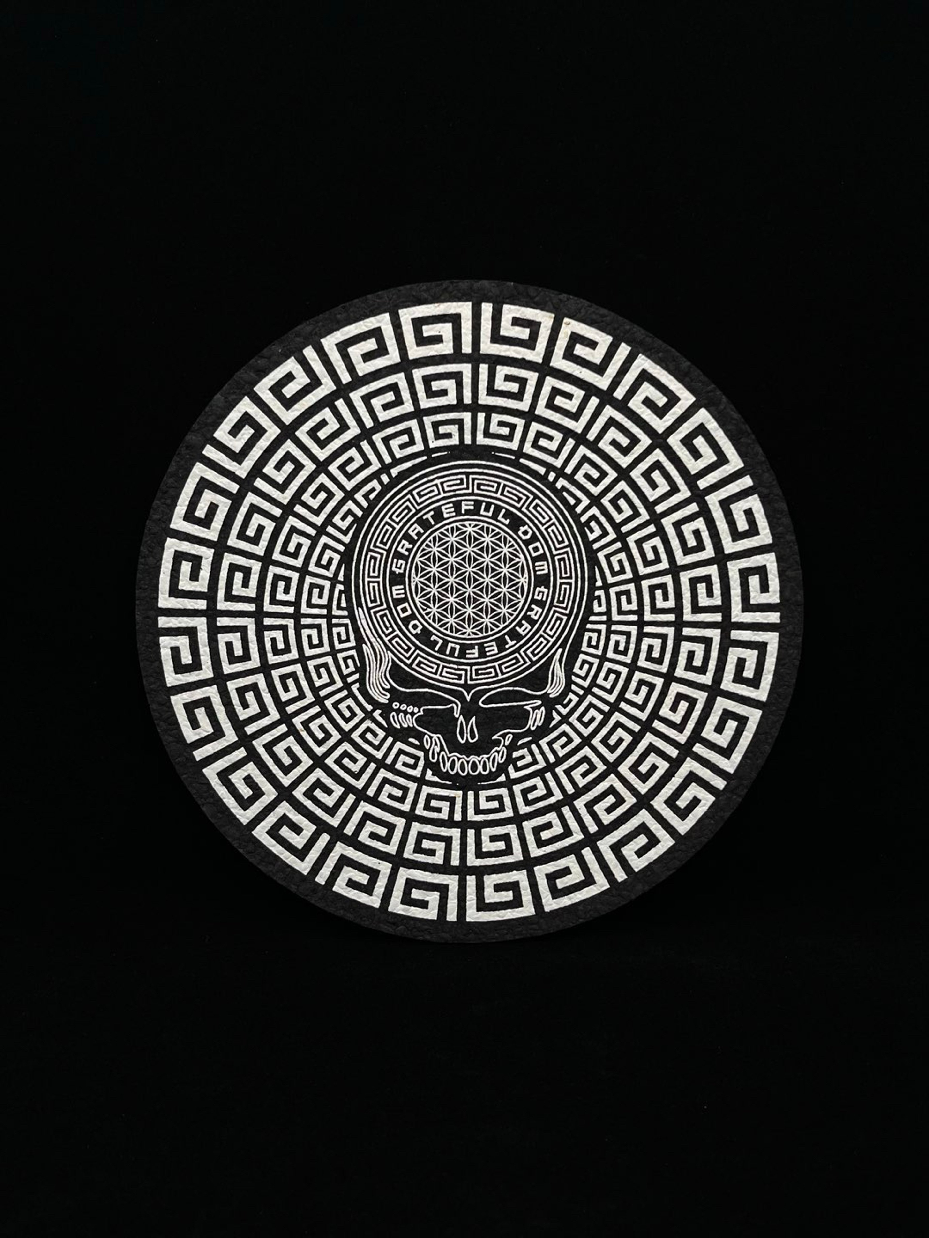 Preview pic of le30 Stealie 8” Round Mat by Grateful Dom x Moodmats