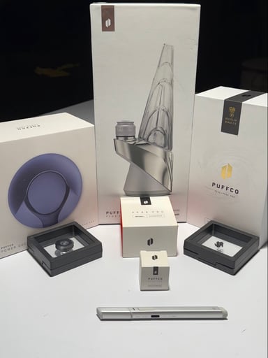 Preview pic of Puffco Peak Pro Limited Guardian Collectors Package