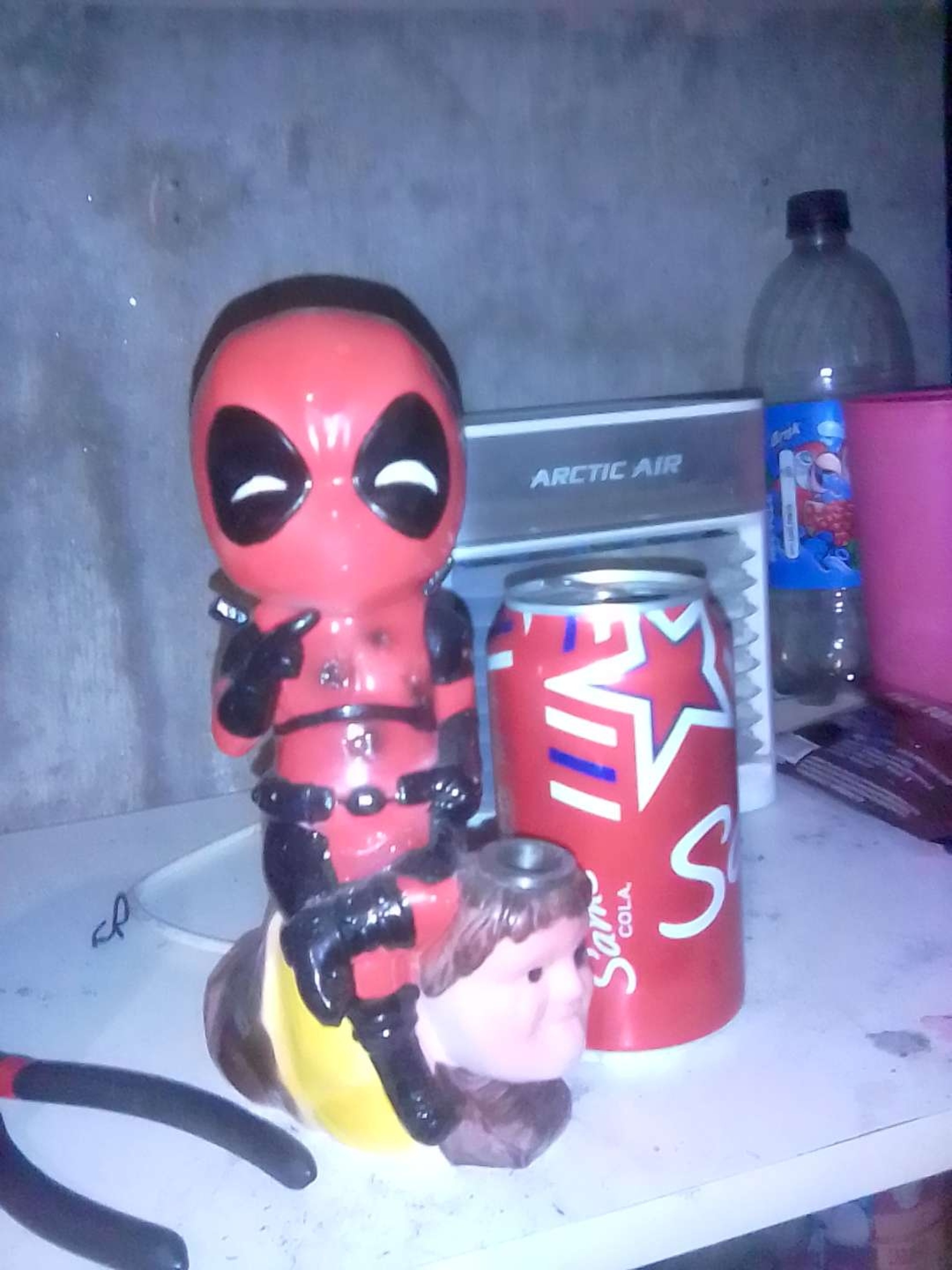 Deadpool bong image 0