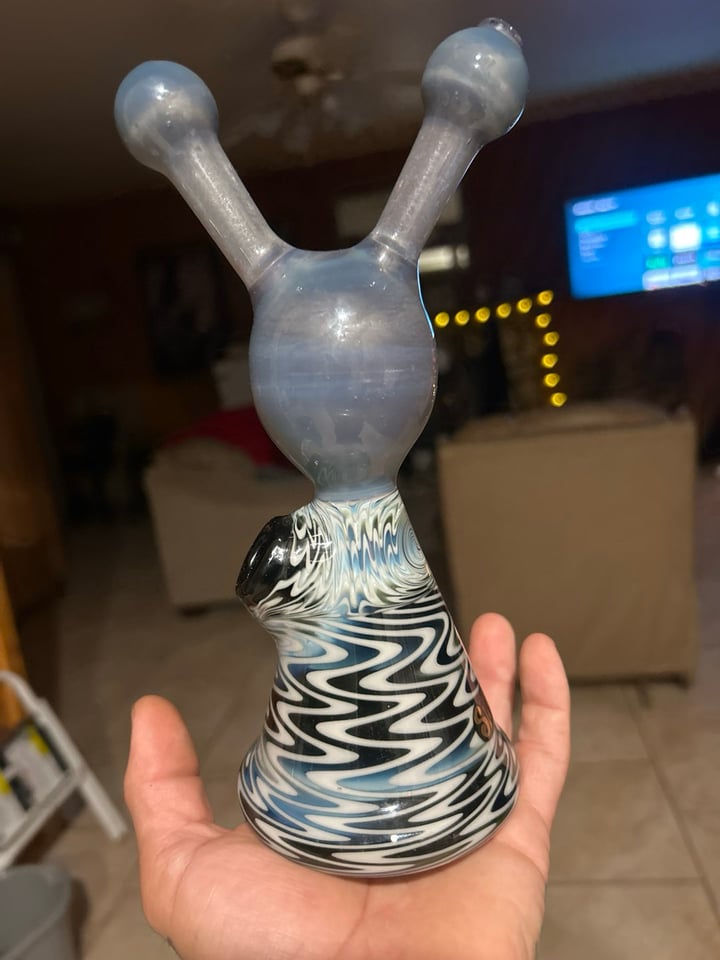 Slugworthglass slug | Shop Slugworth Glass on GlassPass