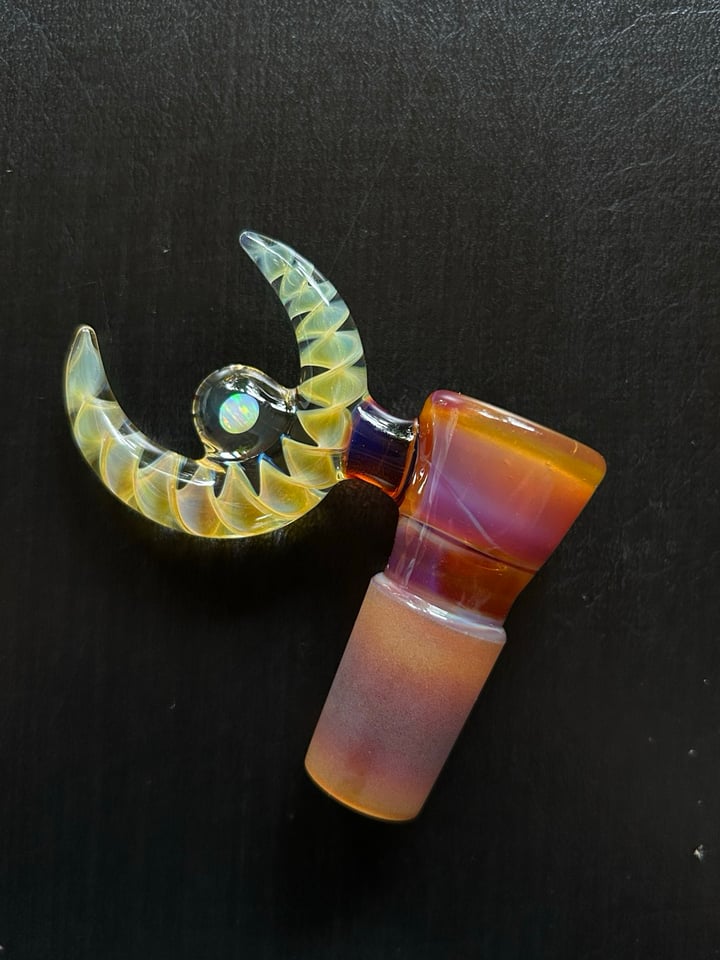 El Mollo Crescent | Shop El Mollo Boro on GlassPass