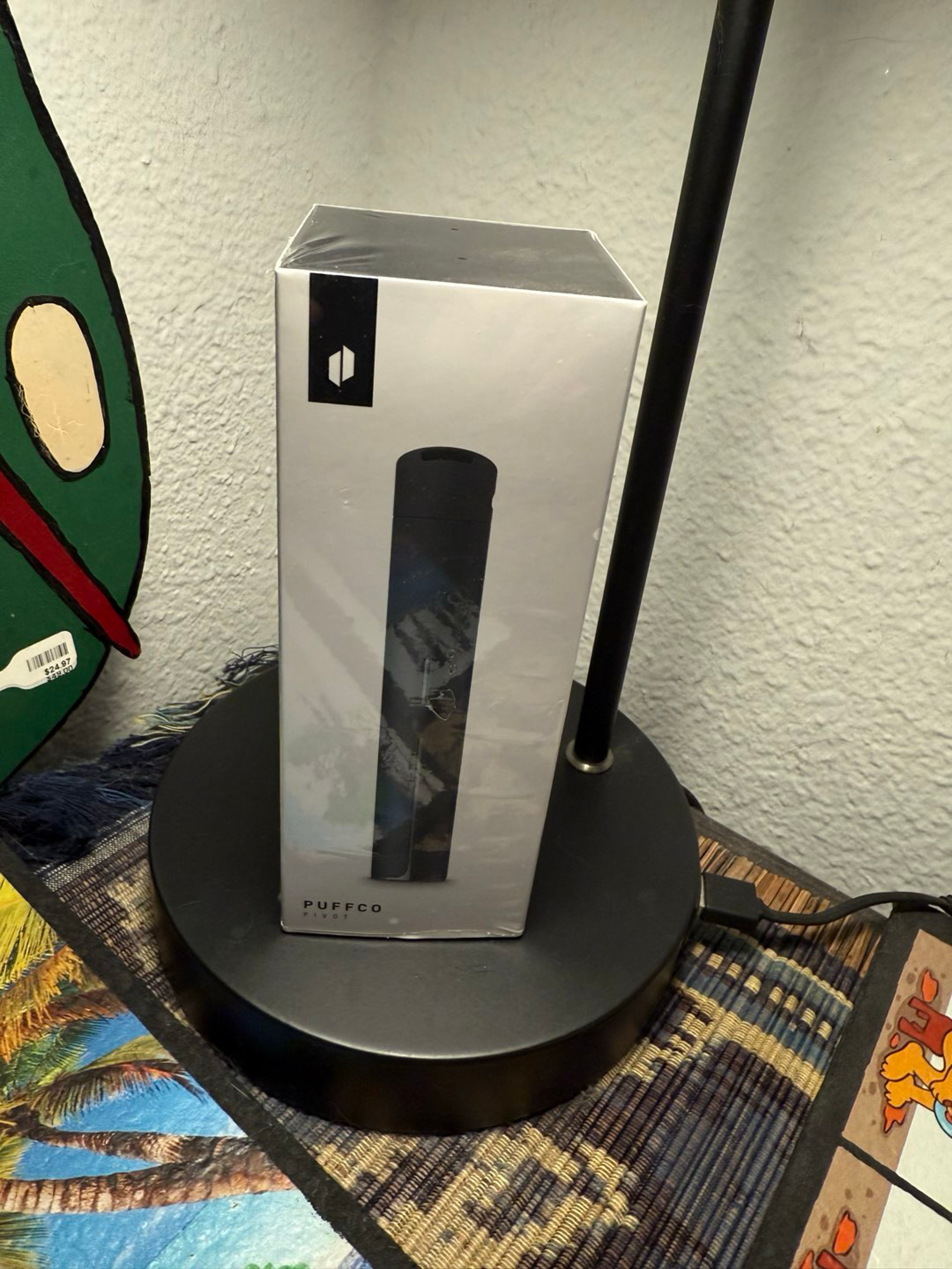 Preview pic of Puffco Pivot