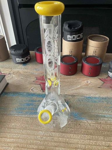 Preview pic of ROOR Custom Pineapple Express 14" Beaker 45x5mm