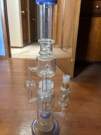 Preview pic of 1 1/2 feet water pipe will except best offer