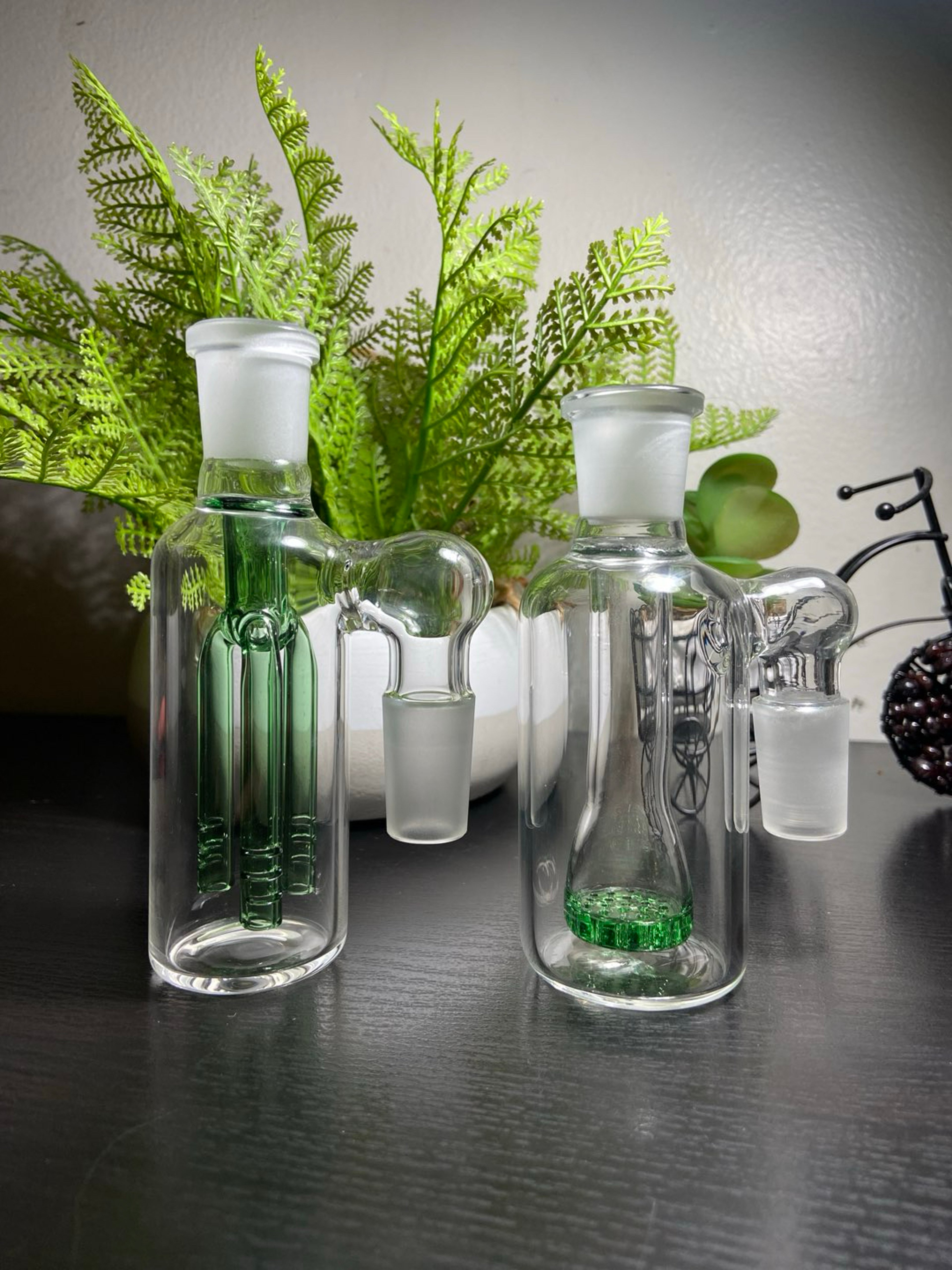 Preview pic of 18mm-90 degree Glass ash catcher 2 pieces