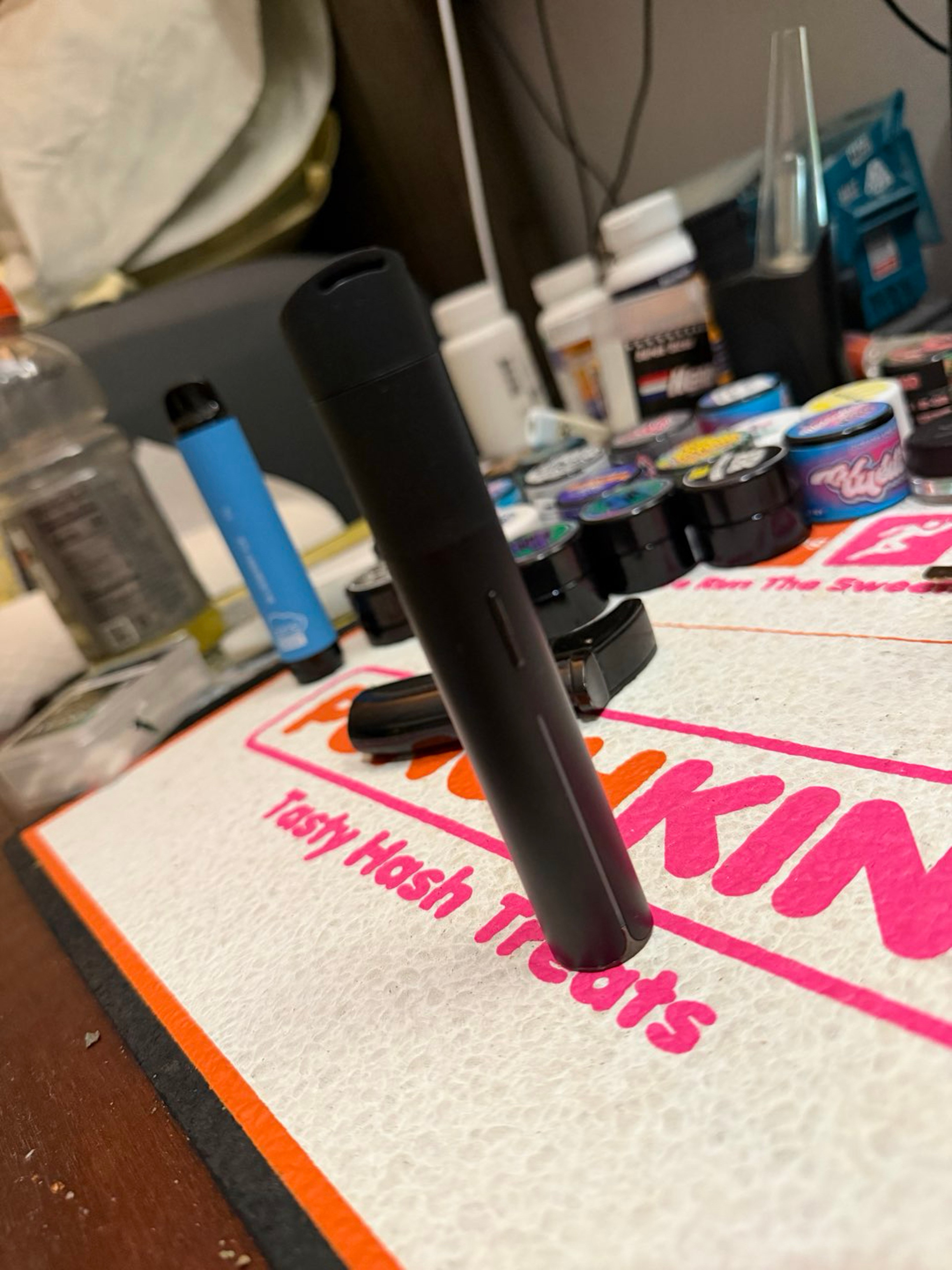 Preview pic of Puffco Pivot Onyx