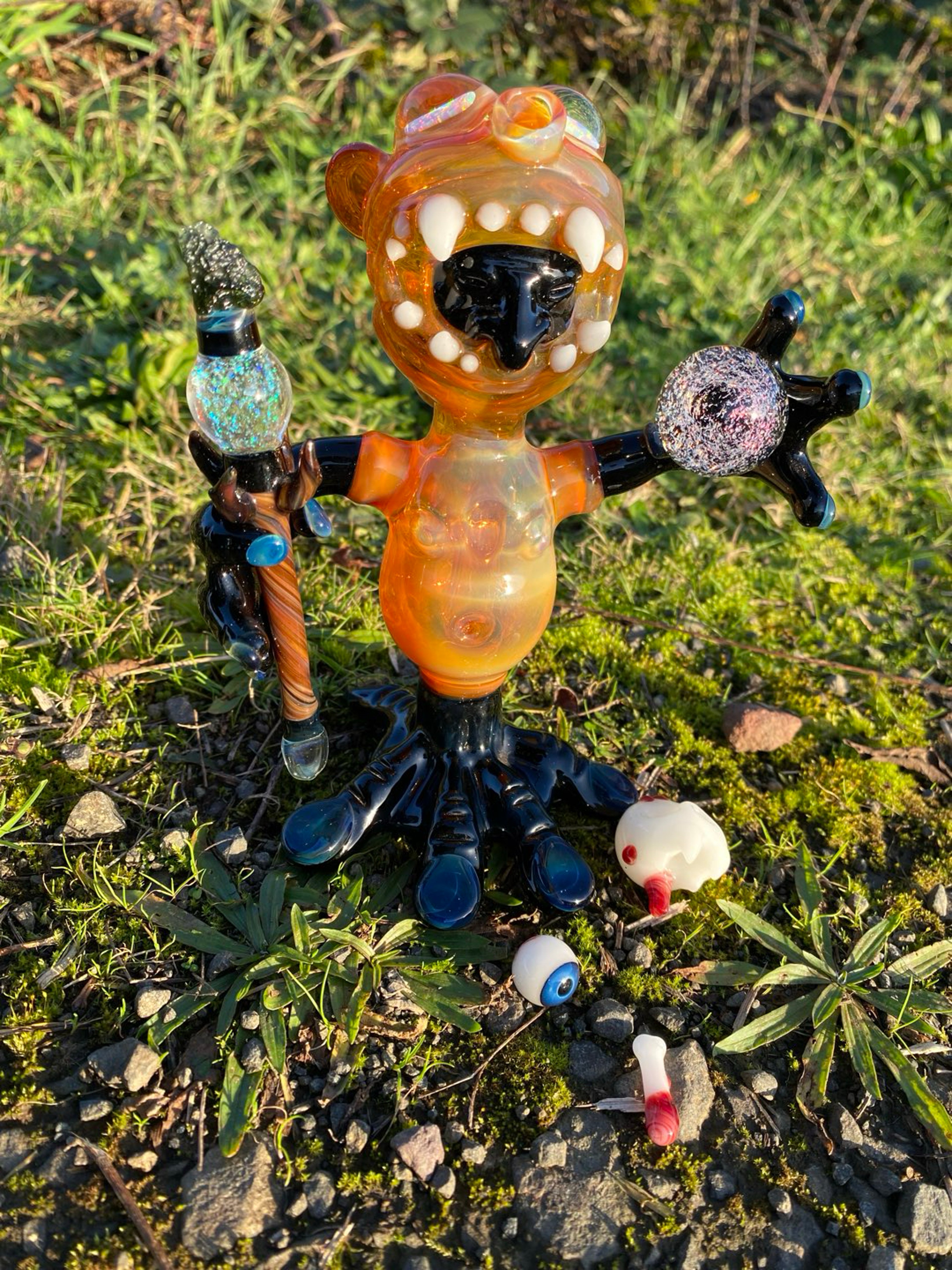 Preview pic of Alien Shaman