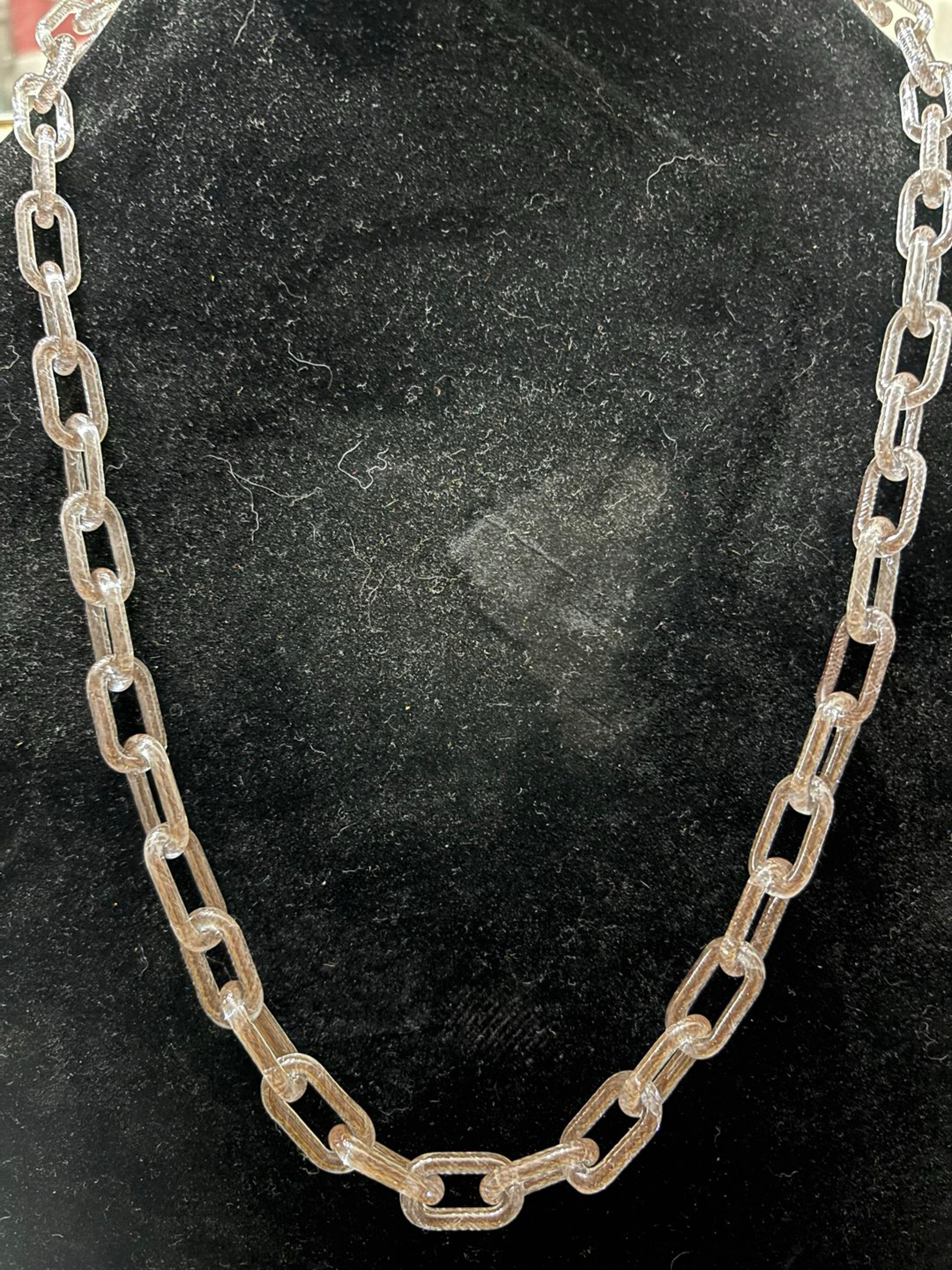 Multi color chain with uv stringers image 0