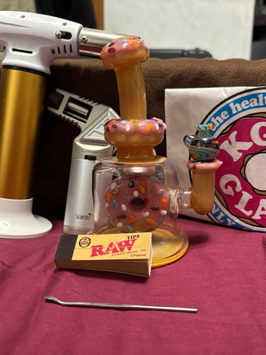 Preview pic of KGB Strawberry Donut Rig Set