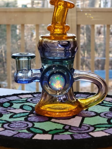Preview pic of Purdy glass rainbow fade recycler