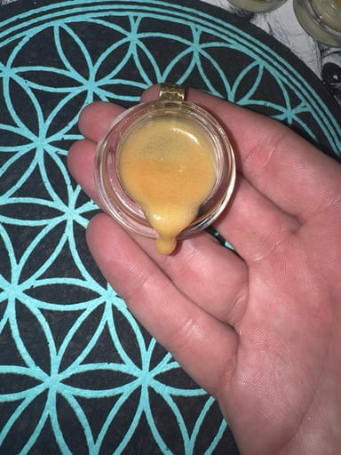 Preview pic of Faux oil drip pendant