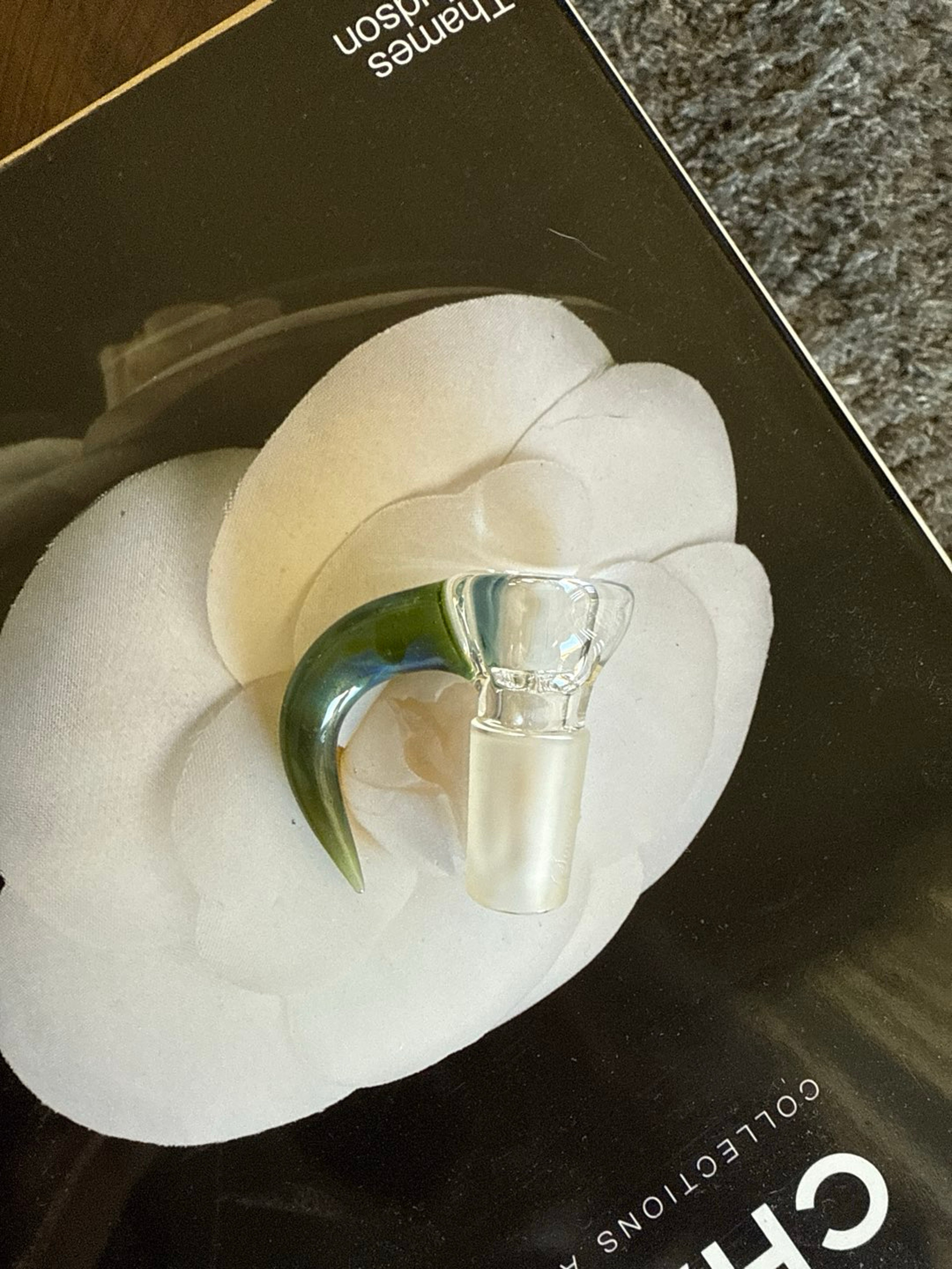 Preview pic of Sovereignty 18mm slide