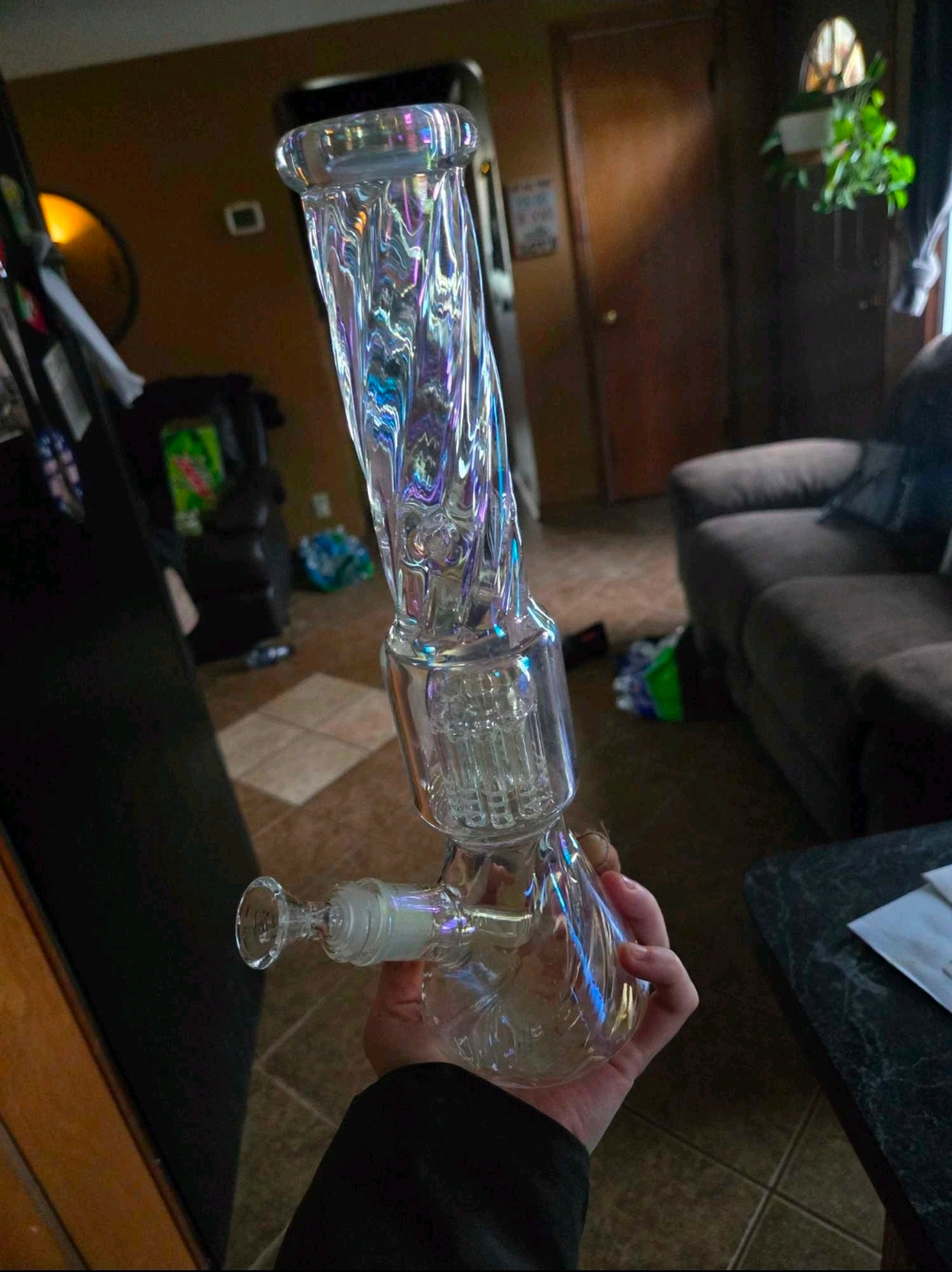 Preview pic of Iridescent bong