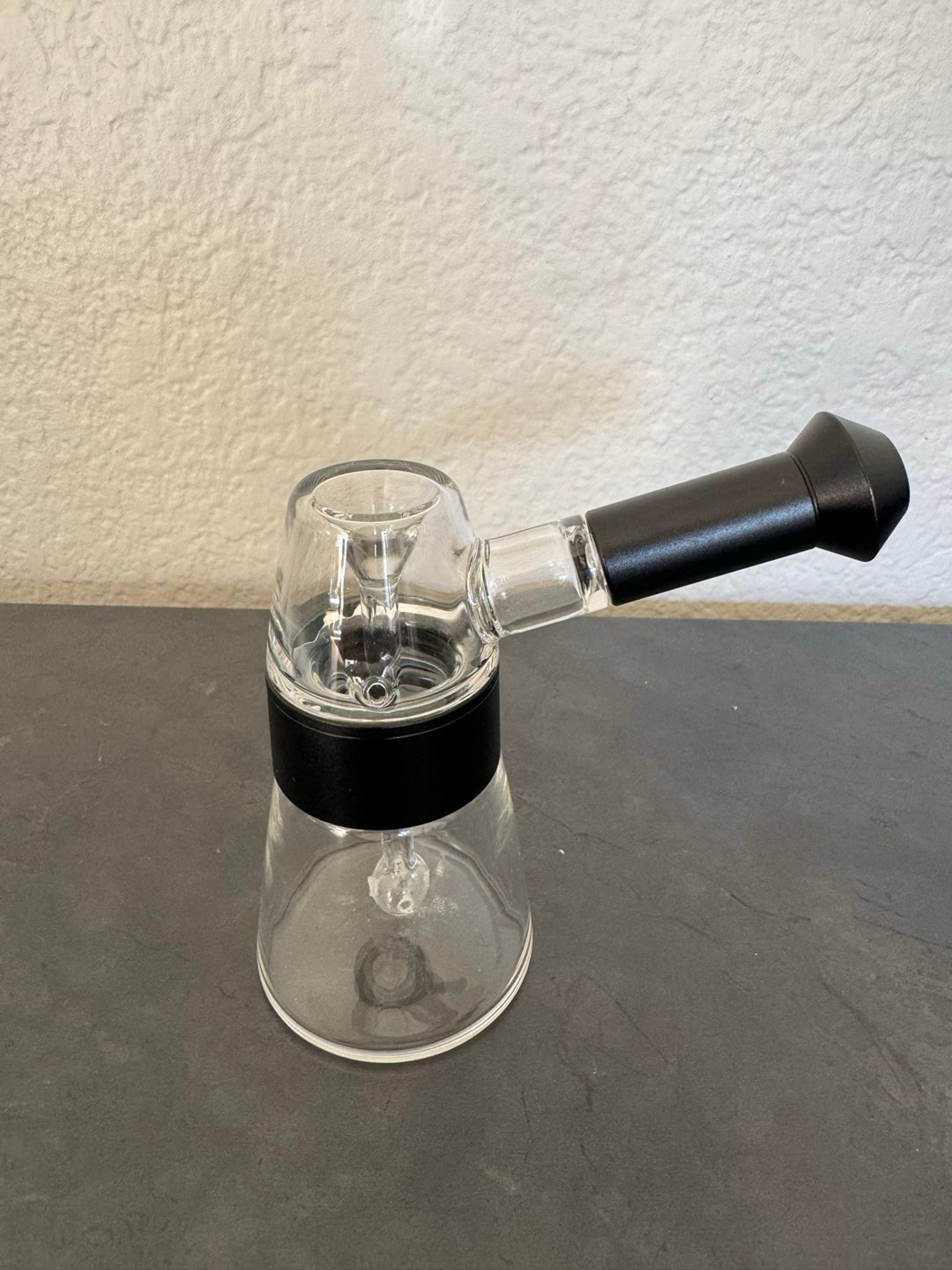 Preview pic of Masterdam glass with aluminum mouth tip bubbler (Black Color)