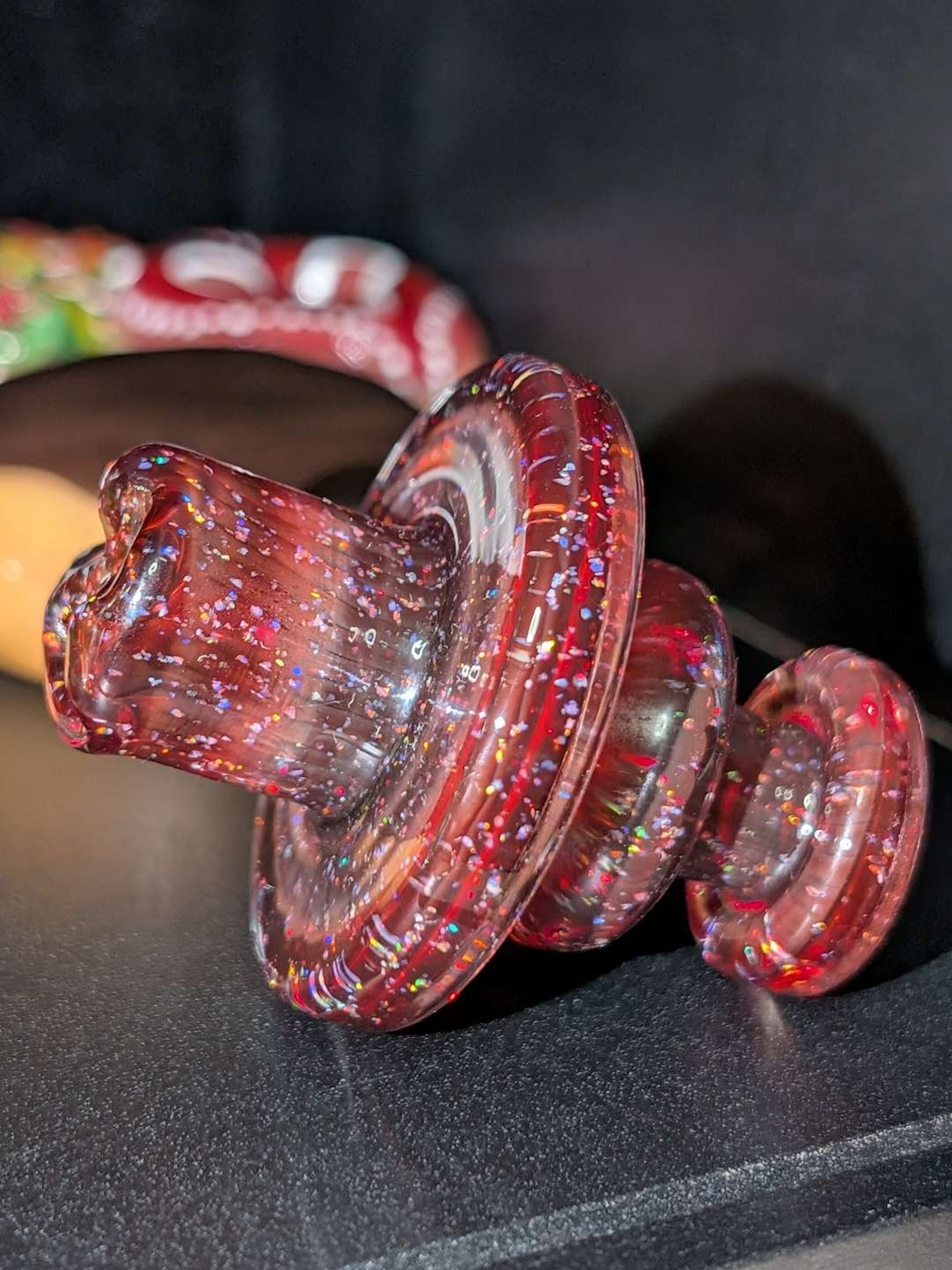 Hoyer crushed opal over Garnet spinner cap image 0