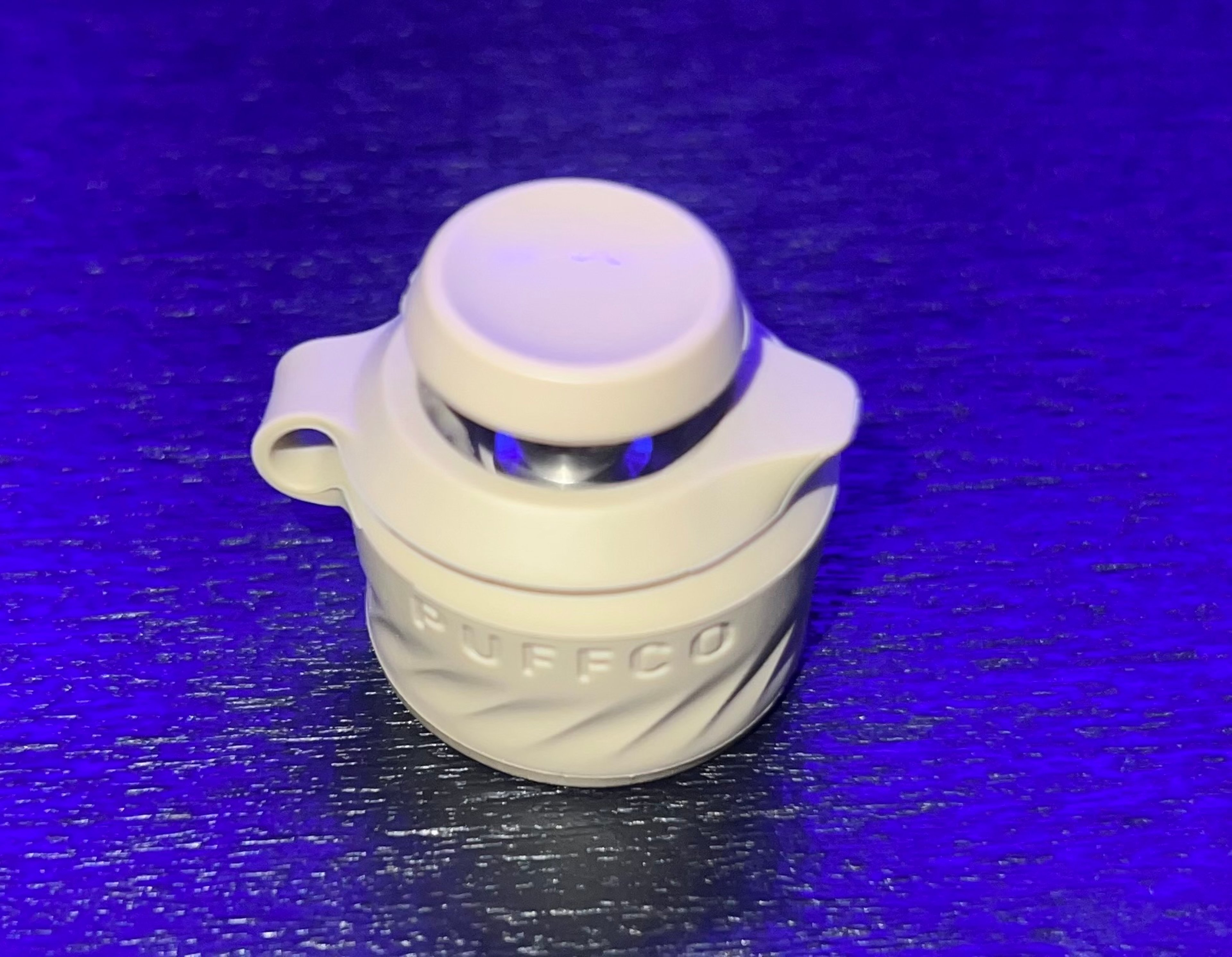 Preview pic of Puffco peak pro desert stock 3D chamber