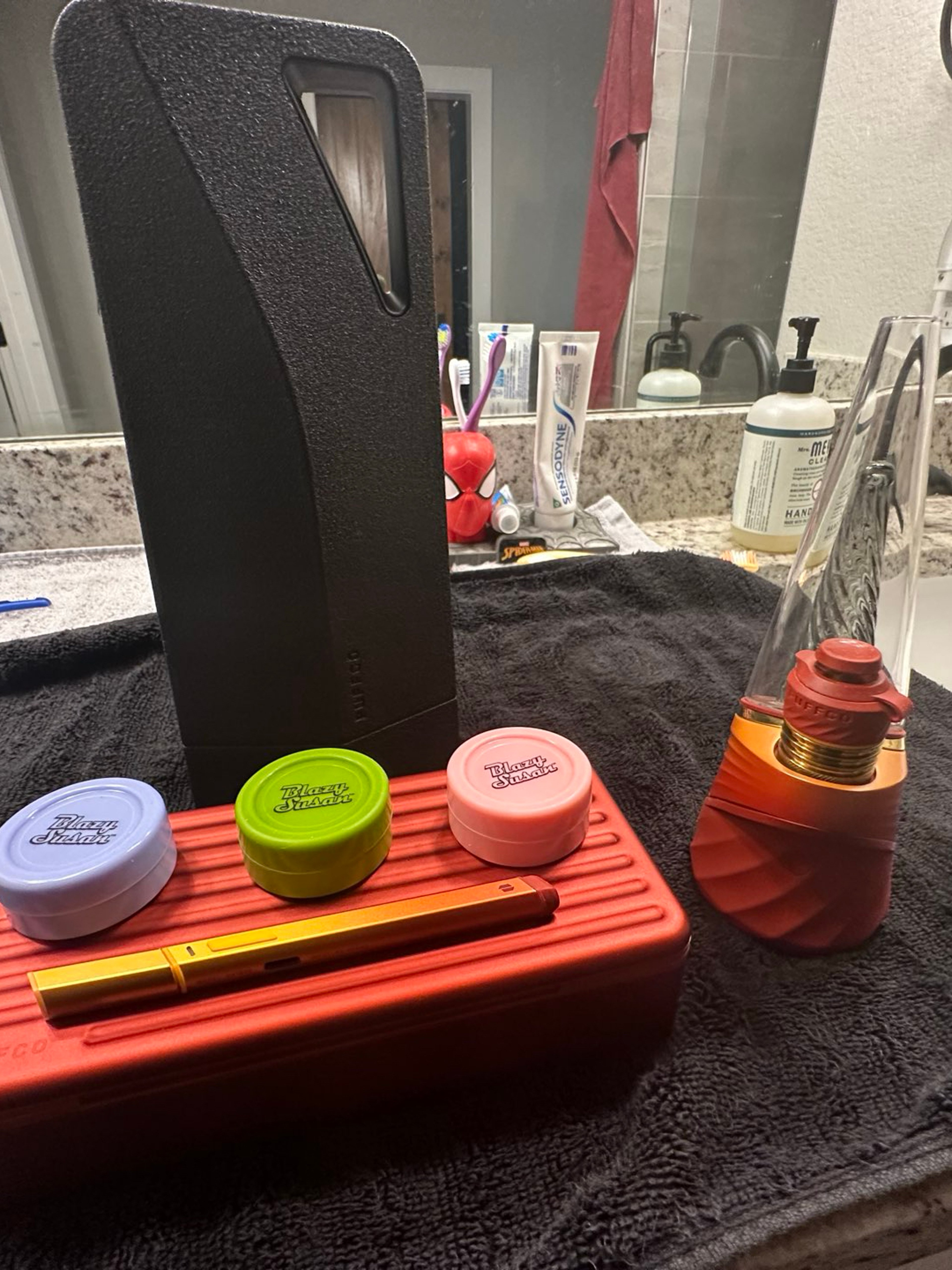 Puffco peak pro daybreak edition. image 0