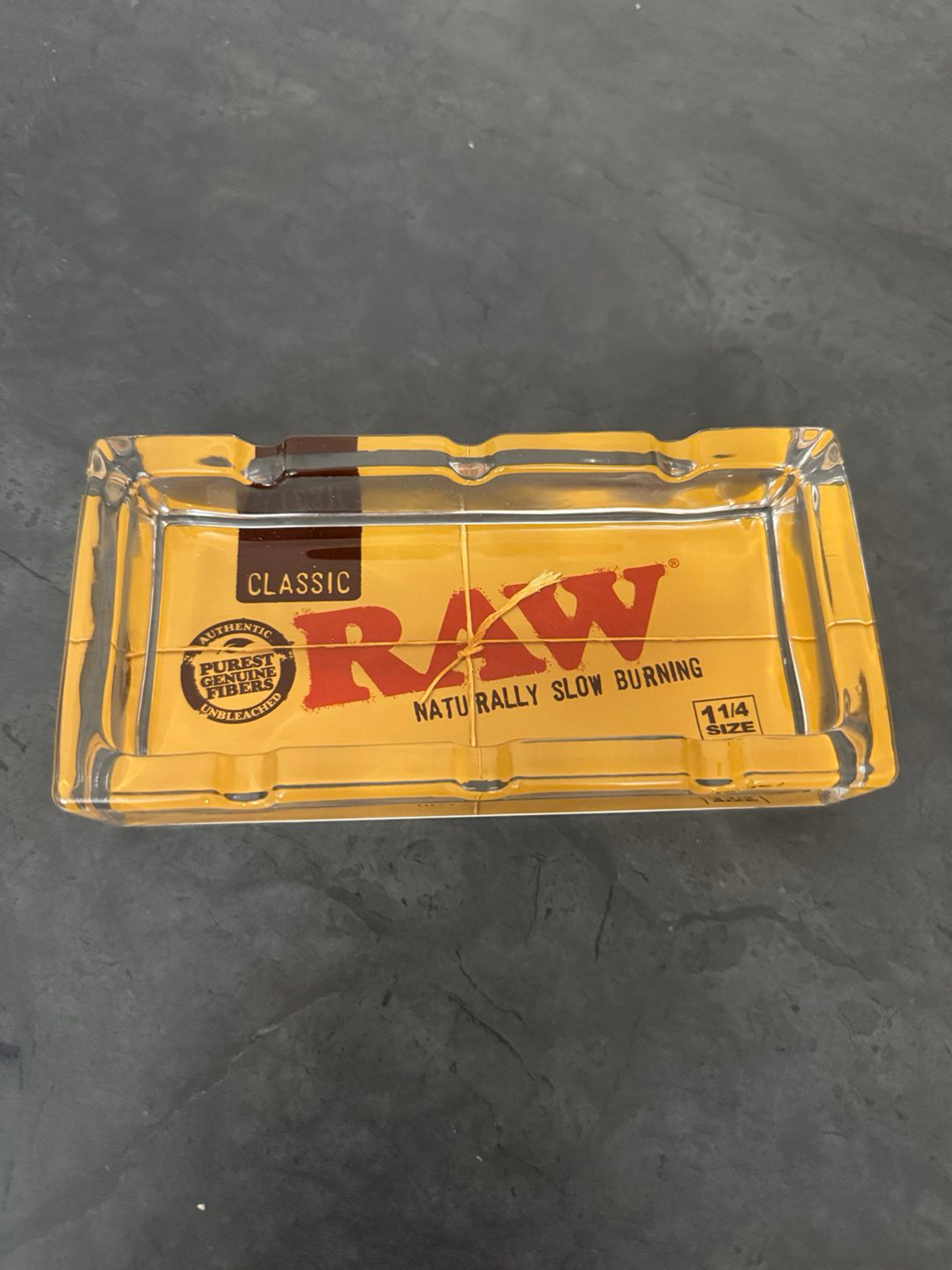 Preview pic of Raw Classic Pack glass ashtray 6”X3”1.1”