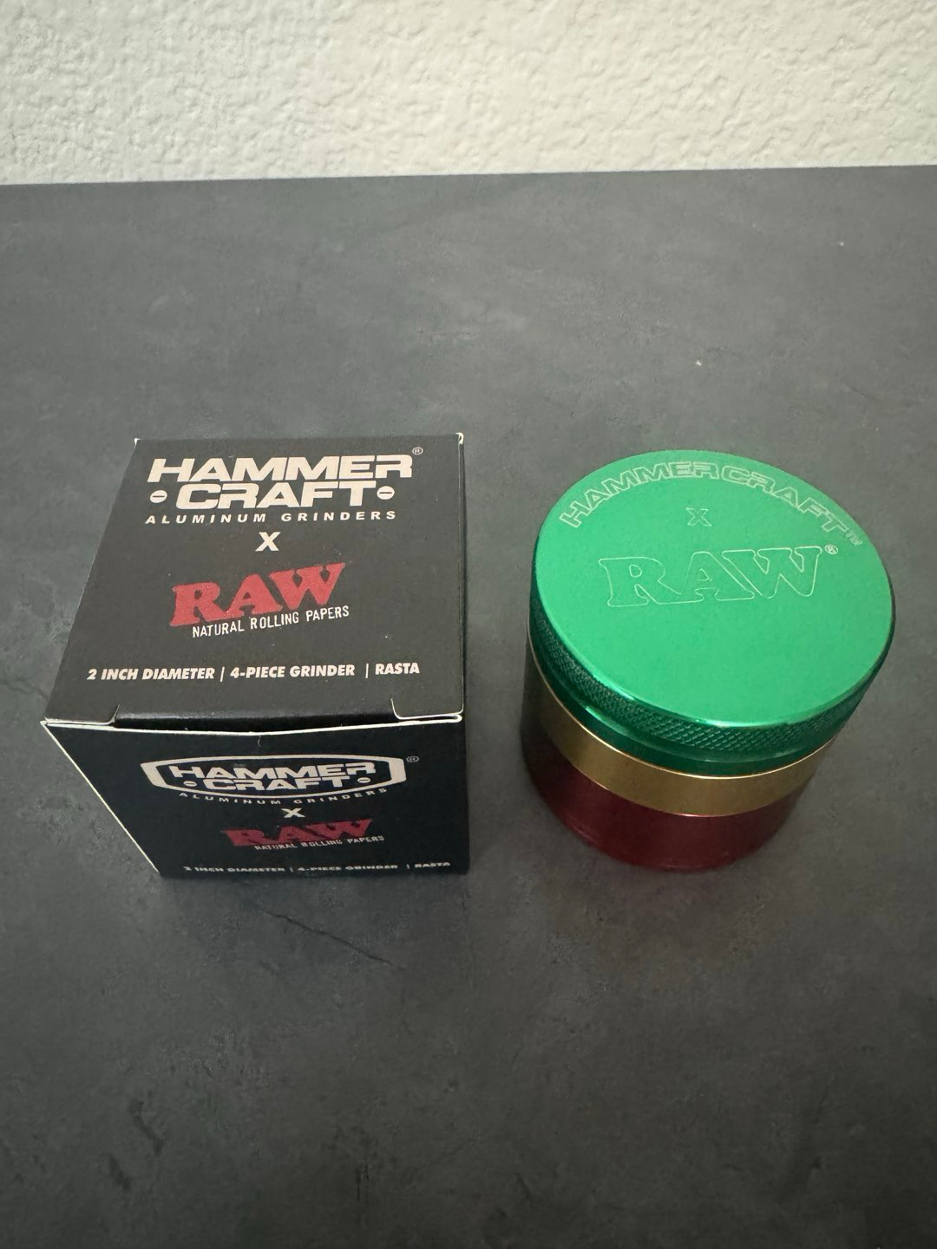 Preview pic of Hammercraft x Raw Aluminum Grinder 2” 4pcs (Rasta)