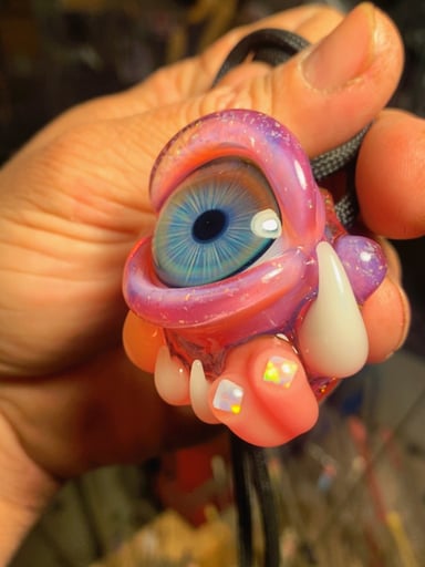 Preview pic of Telemagenta cropal monster pendant